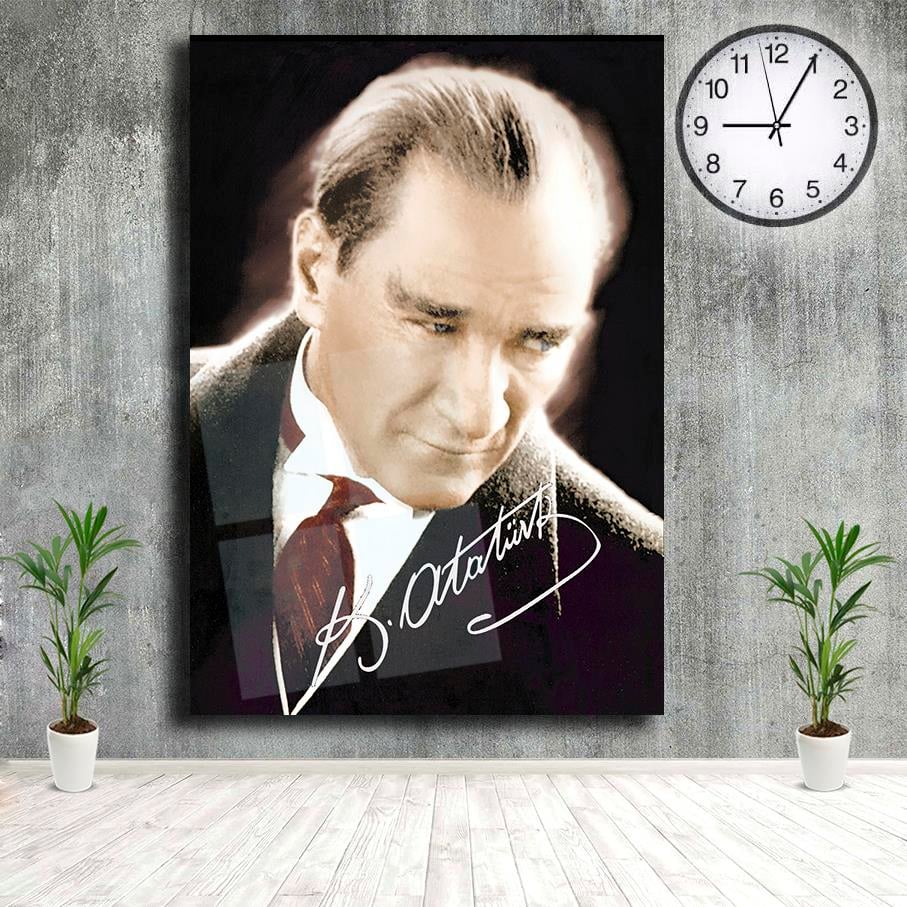 Cam Tablo İmzalı Dikkatli Bakan Mustafa Kemal AtatürkCam Tablo İmzalı Dikkatli Bakan Mustafa Kemal AtatürkCam Atatürk Tabloları