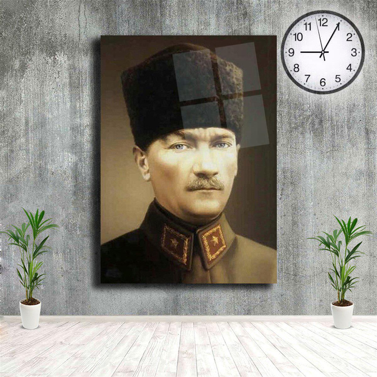 Cam Tablo Kahve Tonlu Kalpaklı Mustafa Kemal AtatürkCam Tablo Kahve Tonlu Kalpaklı Mustafa Kemal AtatürkCam Atatürk Tabloları
