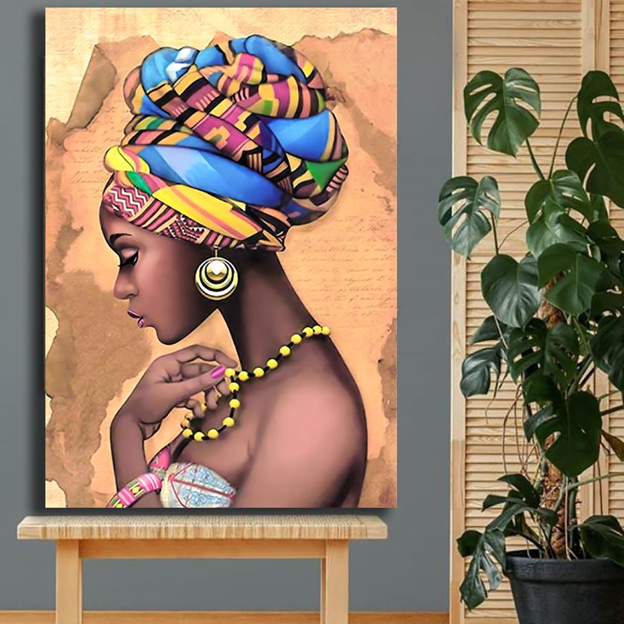 İnci Kolyeli Renkli Başlı Kadın Kanvas Tabloİnci Kolyeli Renkli Başlı Kadın Kanvas TabloKanvas Kadın Tabloları