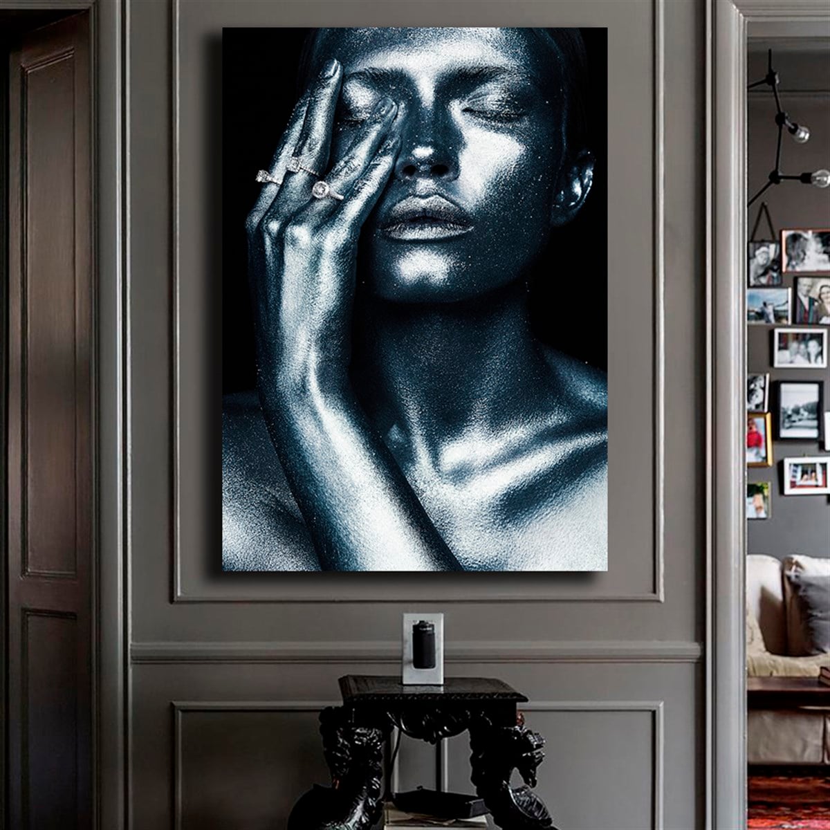 Kanvas Tablo Eli Gözünde Afrikalı Kadın | Çerçeveli Tablo SetleriKanvas Tablo Eli Gözünde Afrikalı KadınKanvas Afrikalı Tabloları