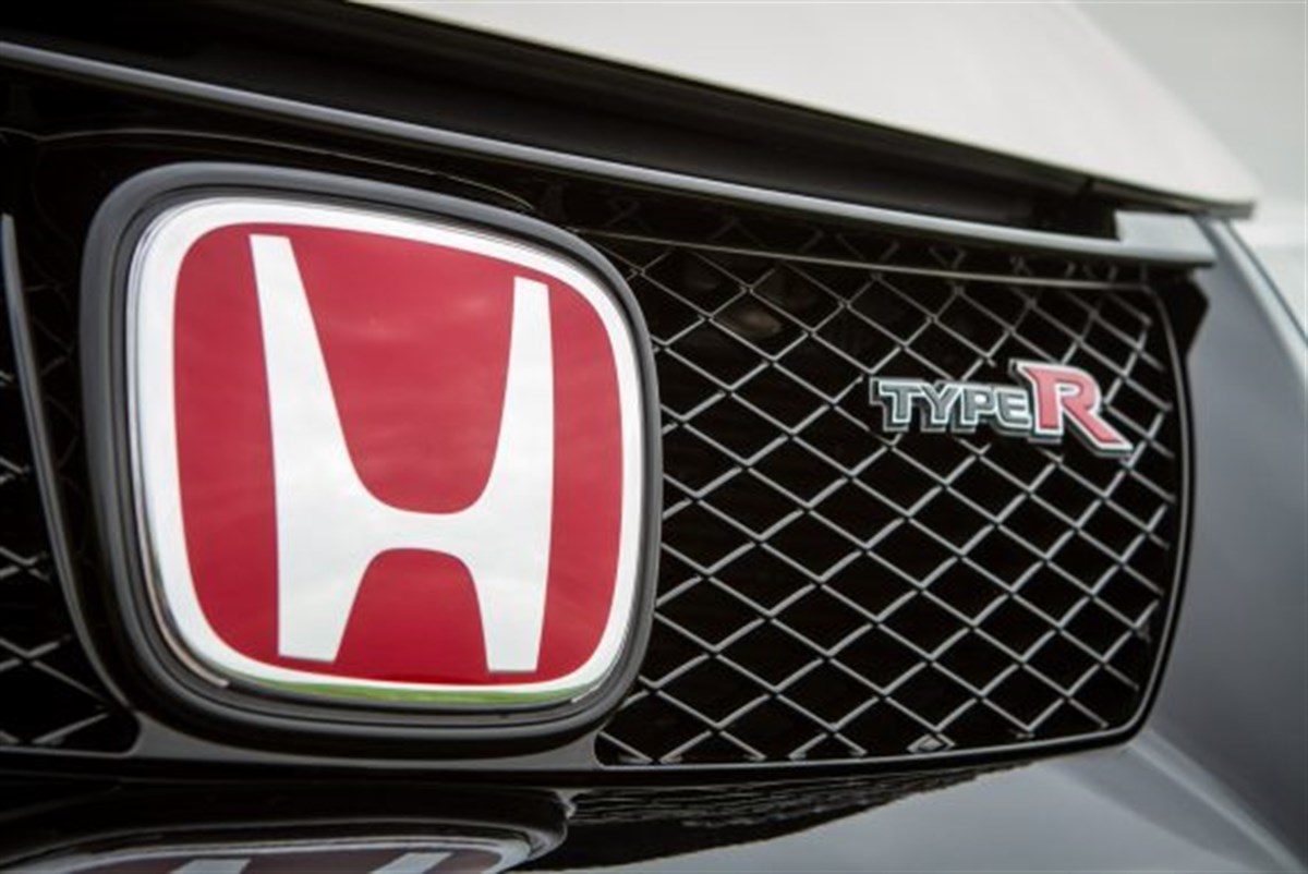 Honda Civic FC5 FK7 Kırmızı Ön Arka Logo Amblem 2016-2020