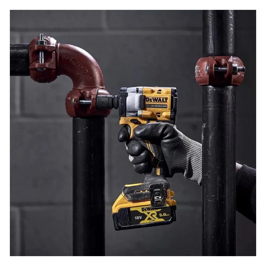 Dewalt DCF922P2T 18V 2x5.0Ah Çift Akülü Darbeli Somun Sıkma Sökme Makinesi Kömürsüz Motorlu