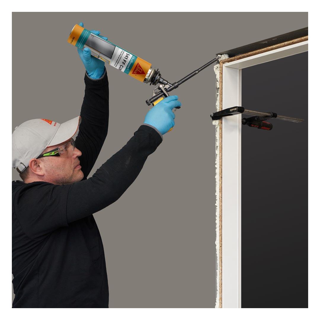 Sika Boom® 541 FF Gun Poliüretan Montaj ve Yalıtım Köpüğü Tabancalı 750 ml / 850 gr