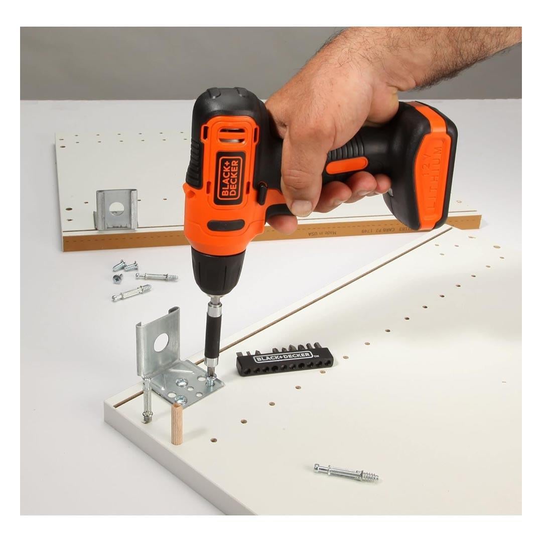 Black+Decker LD12SP-TR 12V 1.5Ah Li-ion Entegre Tek Akülü Vidalama Makinesi + Aksesuar Seti ve Plastik Taşıma Çantalı