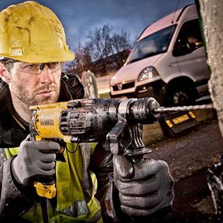 Dewalt D25133K SDS-Plus Kırıcı/Delici Pnömatik Matkap 800 W