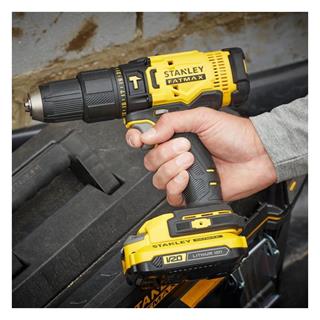 Stanley SCD718D2K 18V 2.0Ah V20 Li-ion Çift Akülü Darbeli Matkap ve Vidalama