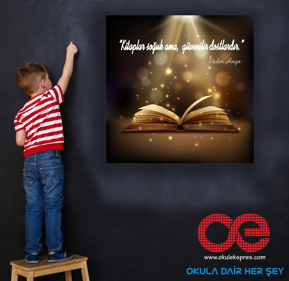 Kitaplar Soğuk Ama Güvenilir Dostlardır Afiş Poster