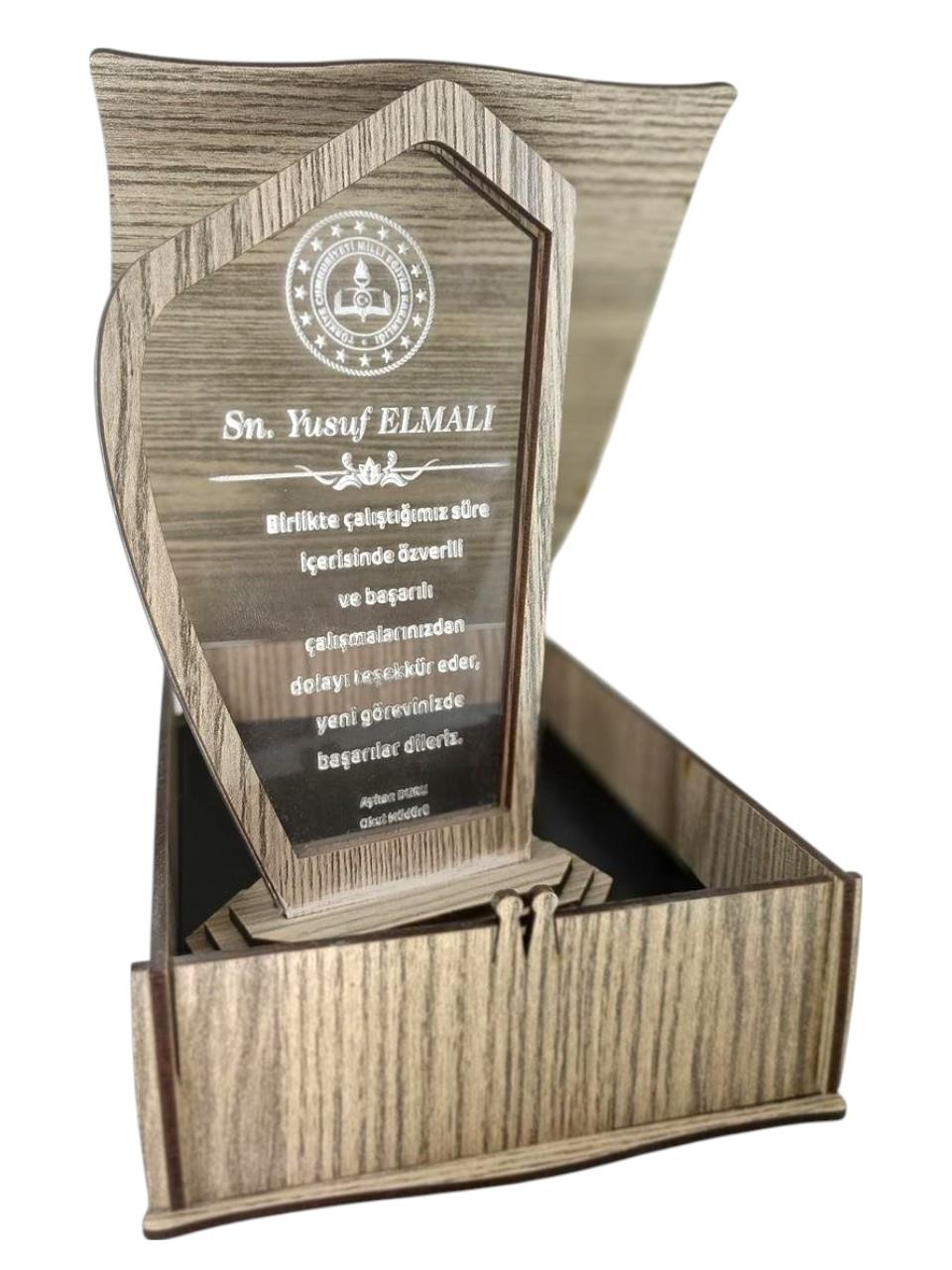 Kişiye Özel Ahşap Kutulu İsim-Logolu Mdf-Pleksi Plaket Hediyelik