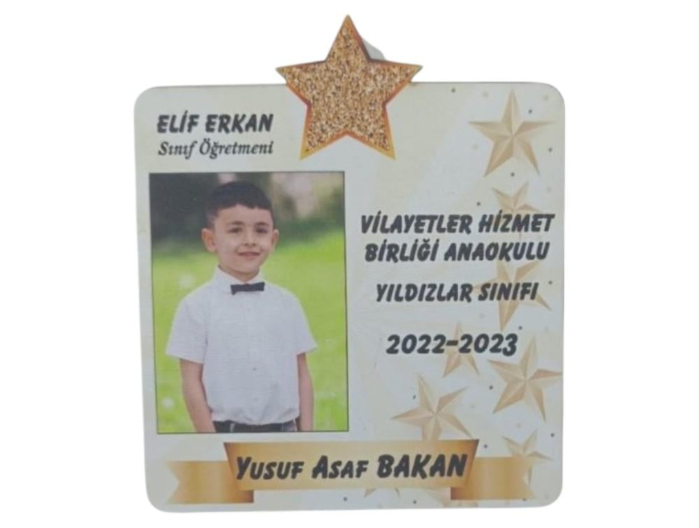 Okulekspres Kişiye Özel Yıldızlı Mezuniyet Magneti – Fotoğraflı Karne Günü Hediyesi | Anaokulu ve İlkokul Öğrencileri İçin Anlamlı Hatıra Öğrenci İçin Mezuniyet Hediyesi