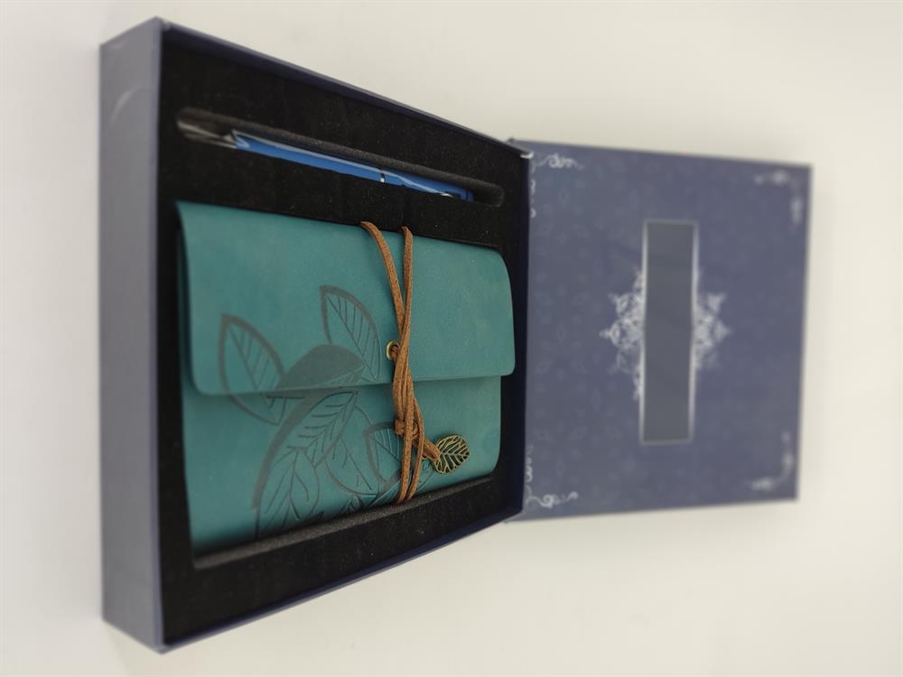 Kutulu Defter ve Kalem Kişiselleştirilebilir Hediyelik Set  0