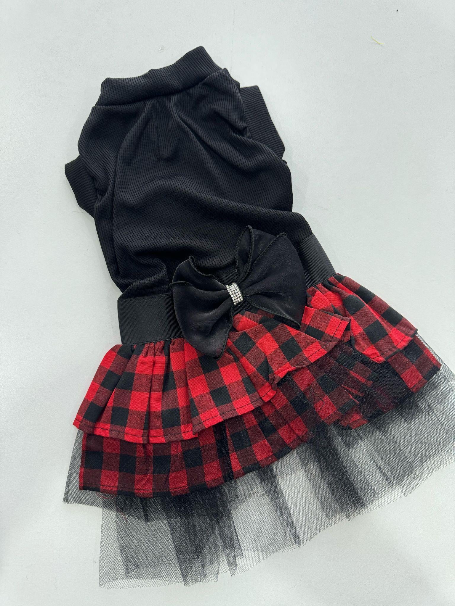 Tütülü Siyah Küçük Irk Köpek Elbisesi