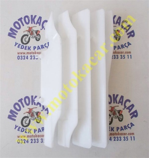 APACHI CROSS 17HP RADYATÖR PANJURU SAG ORJINAL