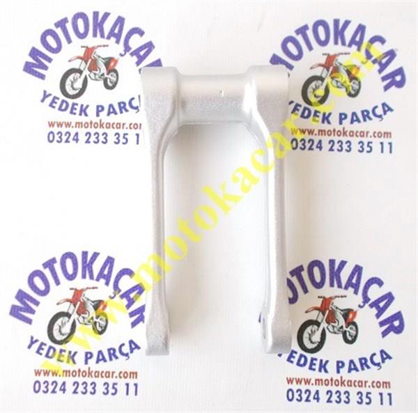 APACHI CROSS ARKA AMORTİSÖR BAĞLANTI BRAKETİ ÜCGEN 17-27 HP ORJİNAL