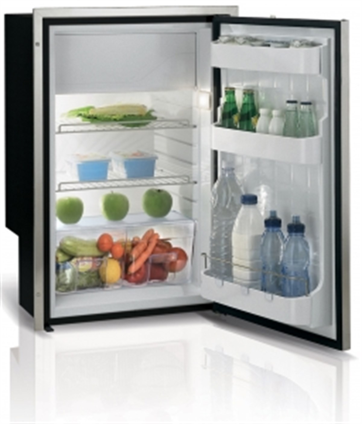 Buzdolabı. Model C115iX OCX2. Paslanmaz çelik kapaklı.