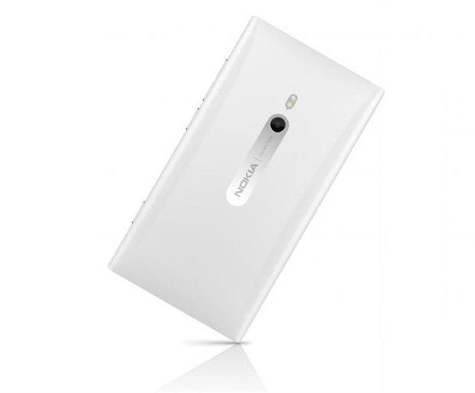 Nokia Lumia 800 Arka Kapak Beyaz
