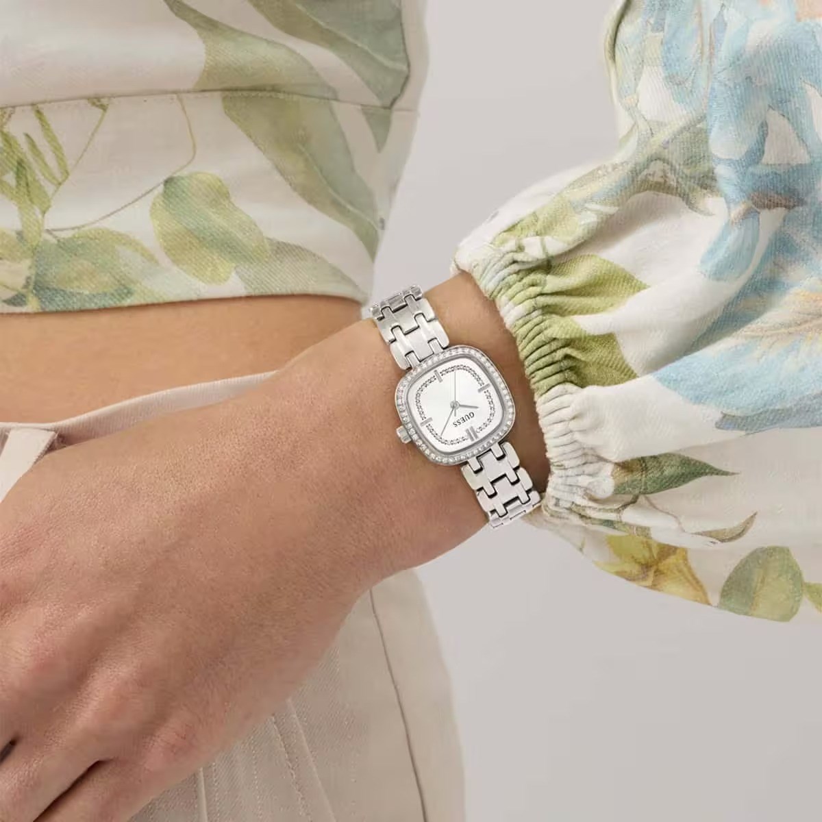 Guess GUGW1018L1 Kadın Kol Saati