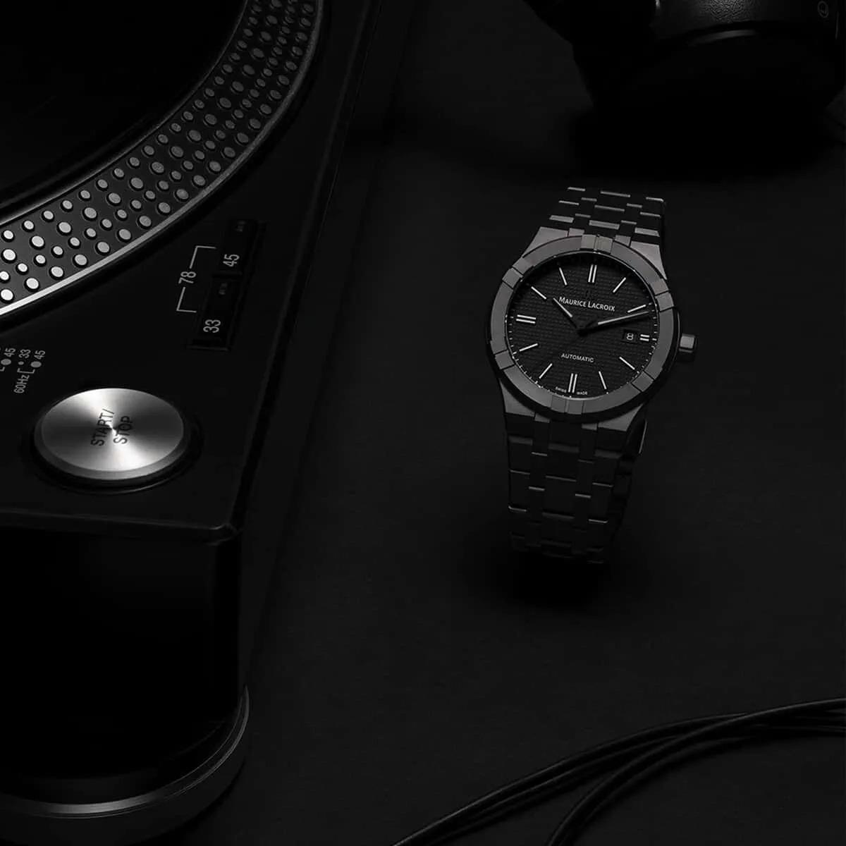 Maurice Lacroix AI6008CRM22330-2 Erkek Kol Saati