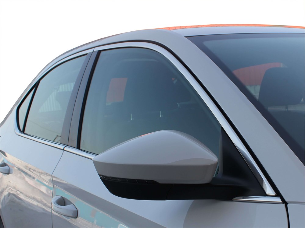 Skoda Super B8 Cam Çerçevesi 12 Prç Krom 2015 ve Sonrası, 