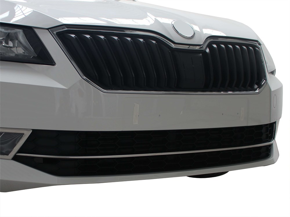 Skoda Super B8 Ön Tampon Çıtası Krom 2015 ve Sonrası, 