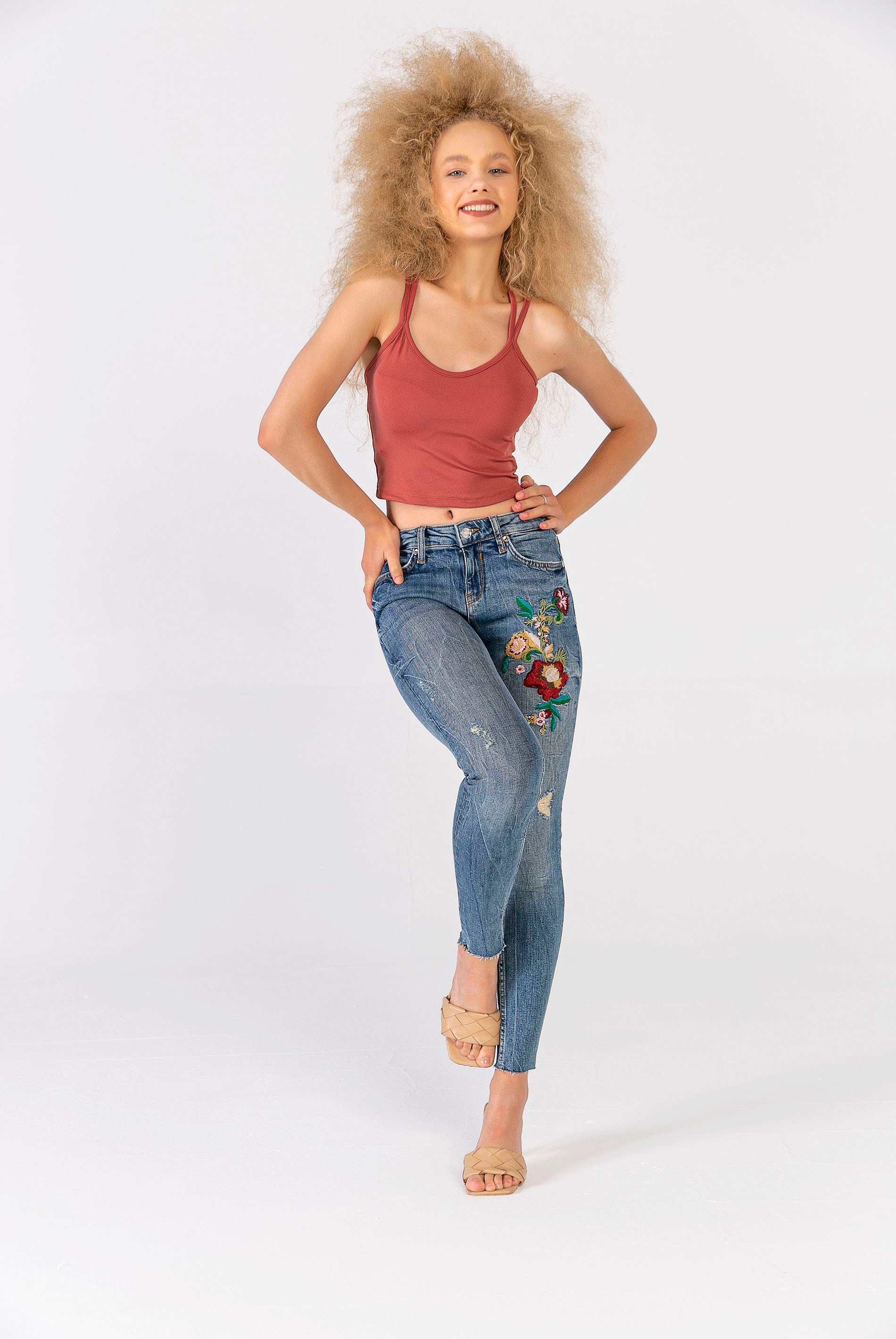 Embroidered hot sale floral jeans