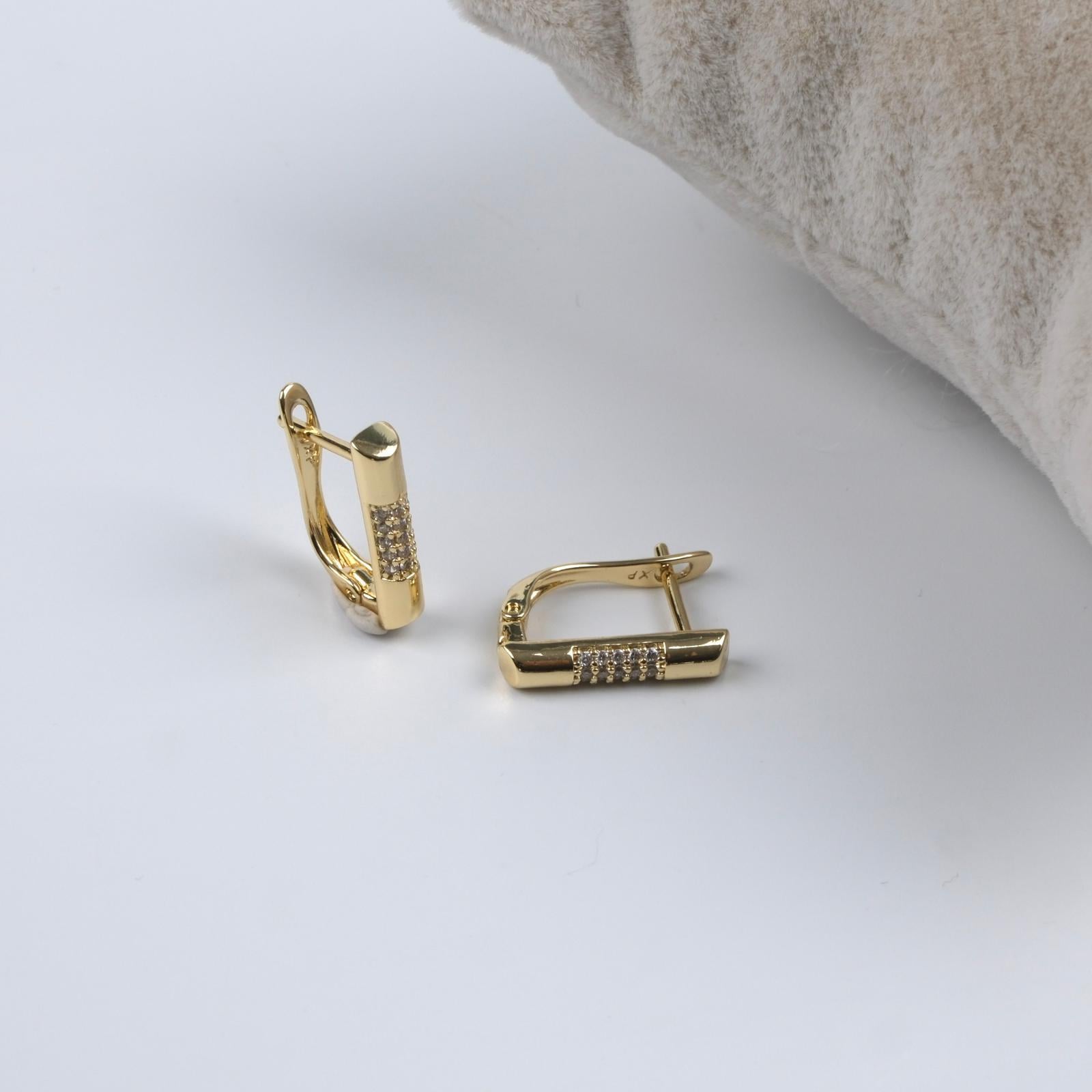 Toptan 14K TAŞLI KÜPE