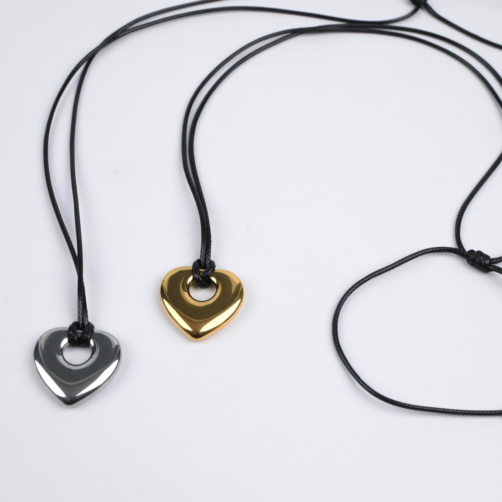 Toptan ÇELİK UÇ İPLİ KOLYE