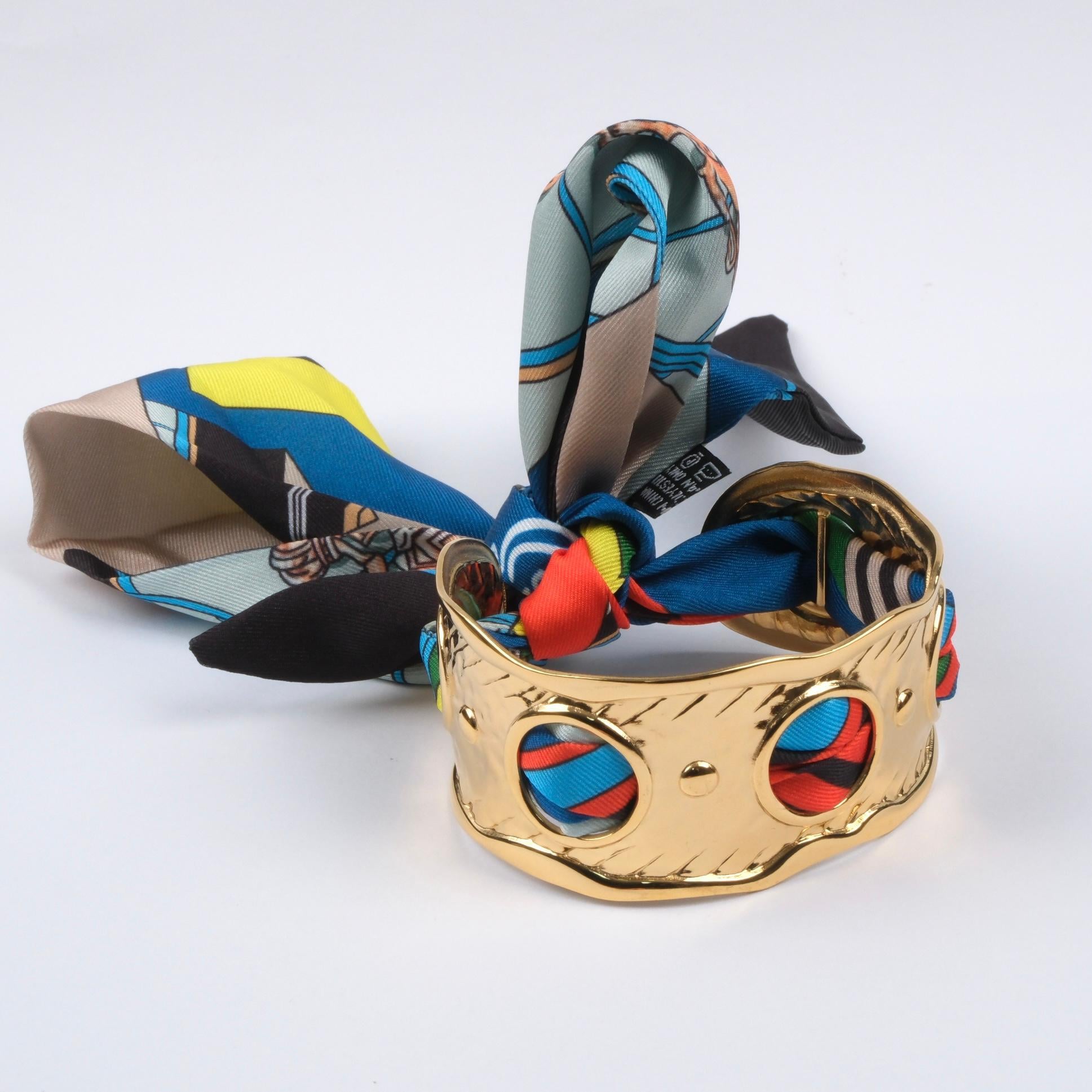 Toptan EŞARP DETAYLI BİLEZİK