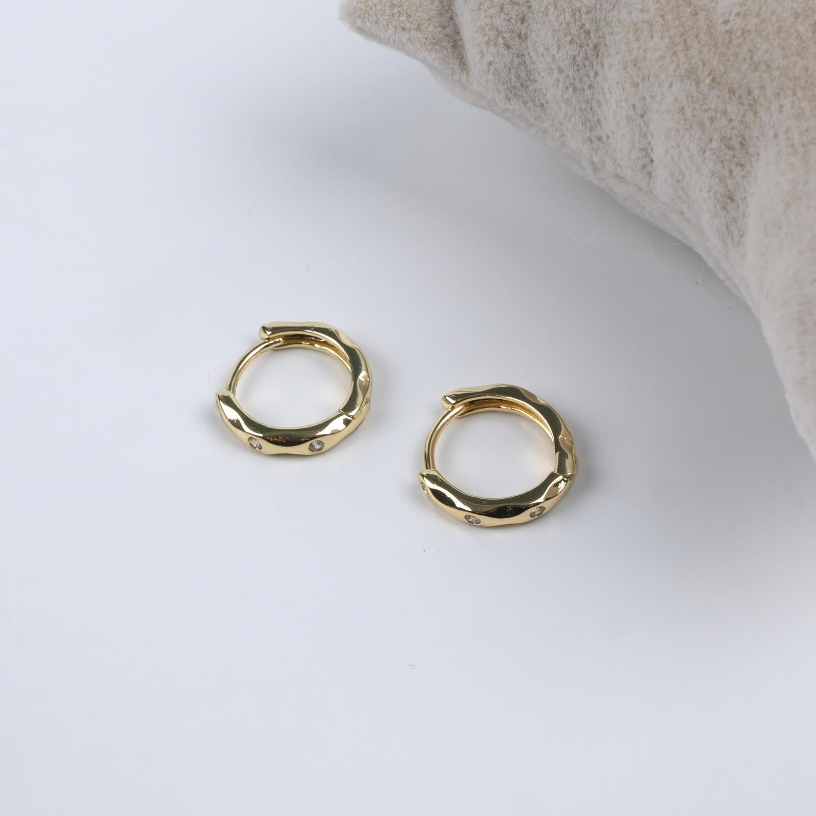 Toptan MİNİ TAŞLI HALKA KÜPE 