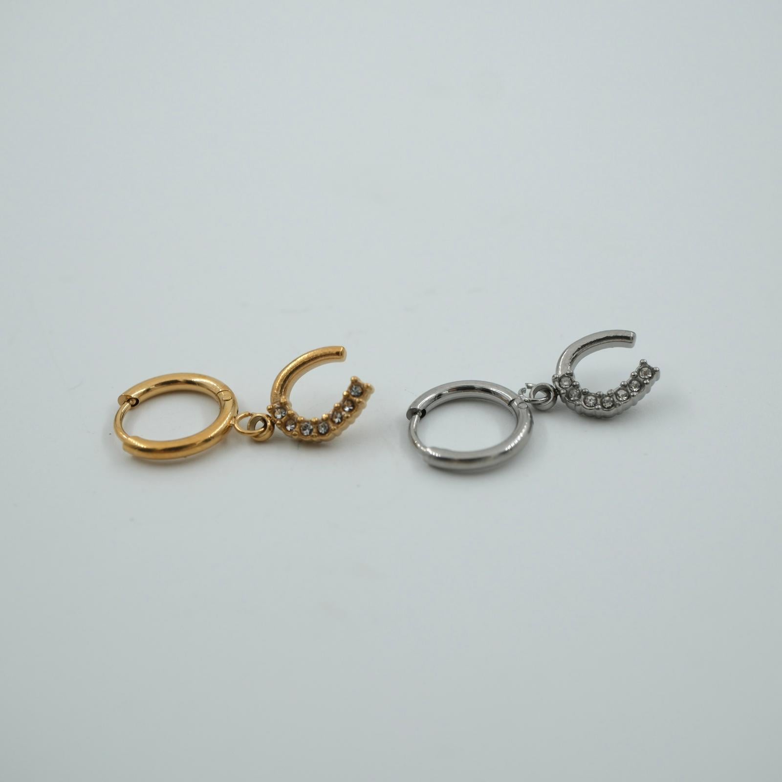 Toptan MİNİ TAŞLI NAL KÜPE 