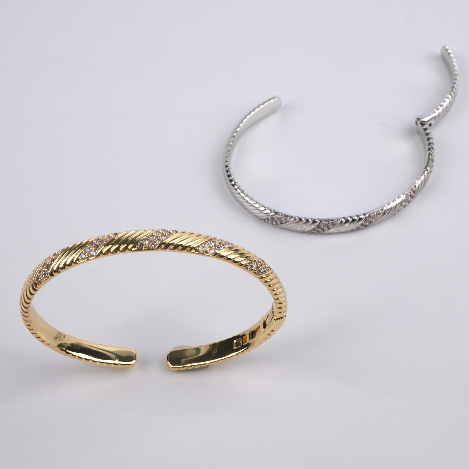 Toptan ÖZEL SERİ KELEPÇE BİLEZİK