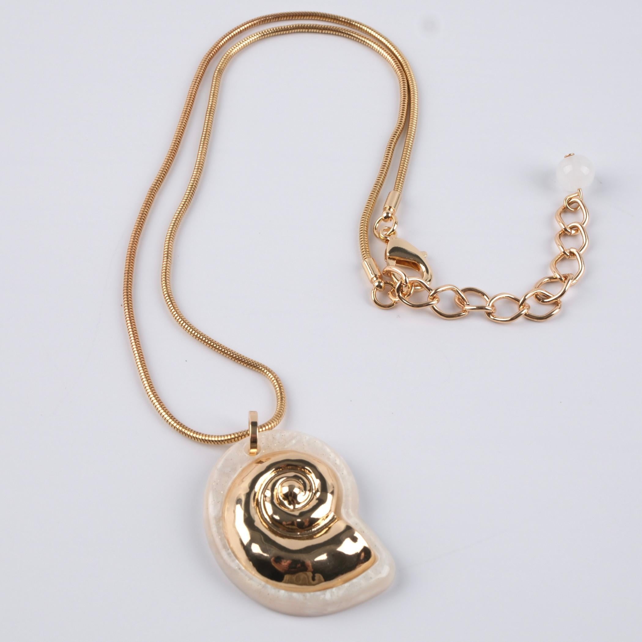 Toptan SALYANGOZ KABUĞU UÇLU KOLYE