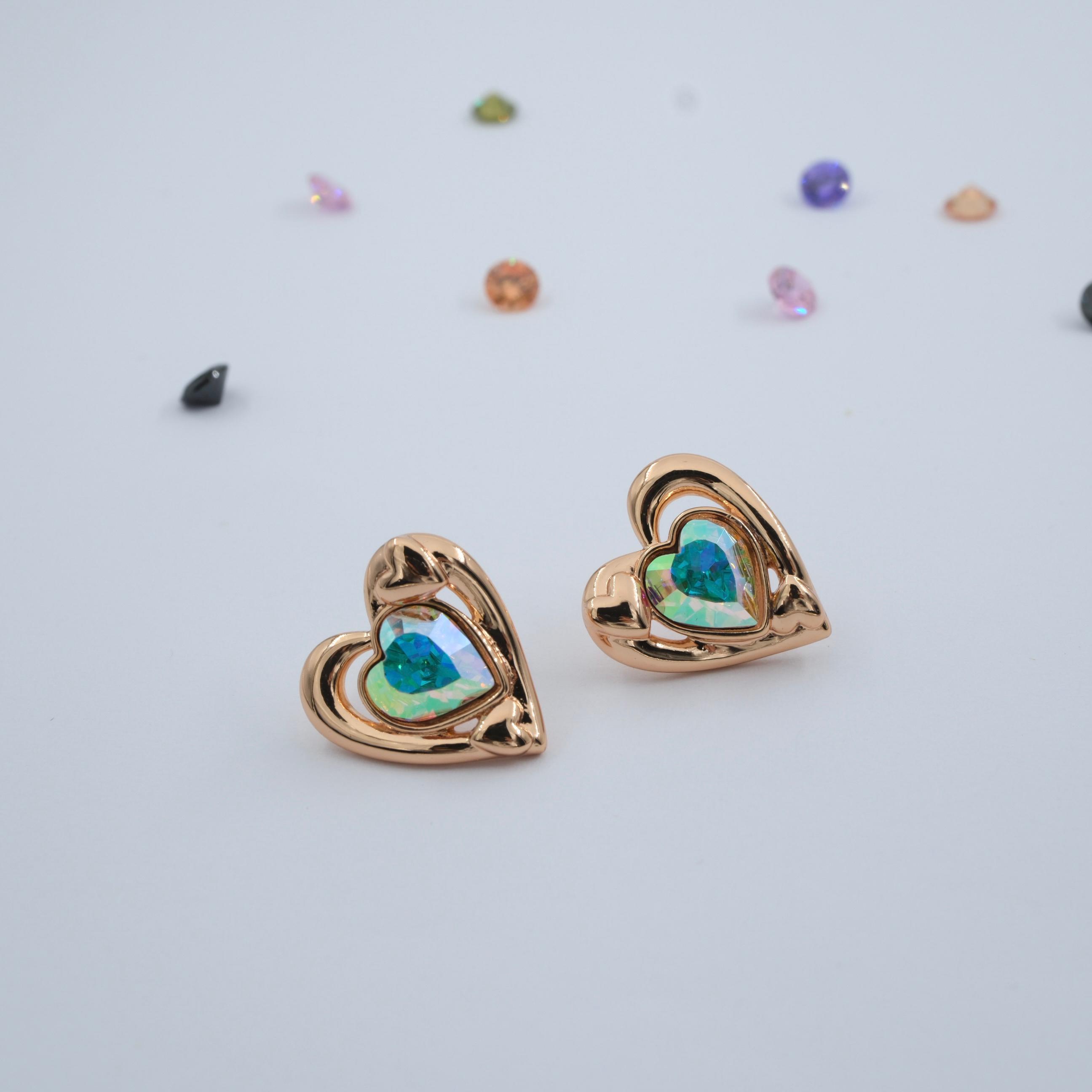 Toptan SWAROVSKİ TAŞLI KALP KÜPE