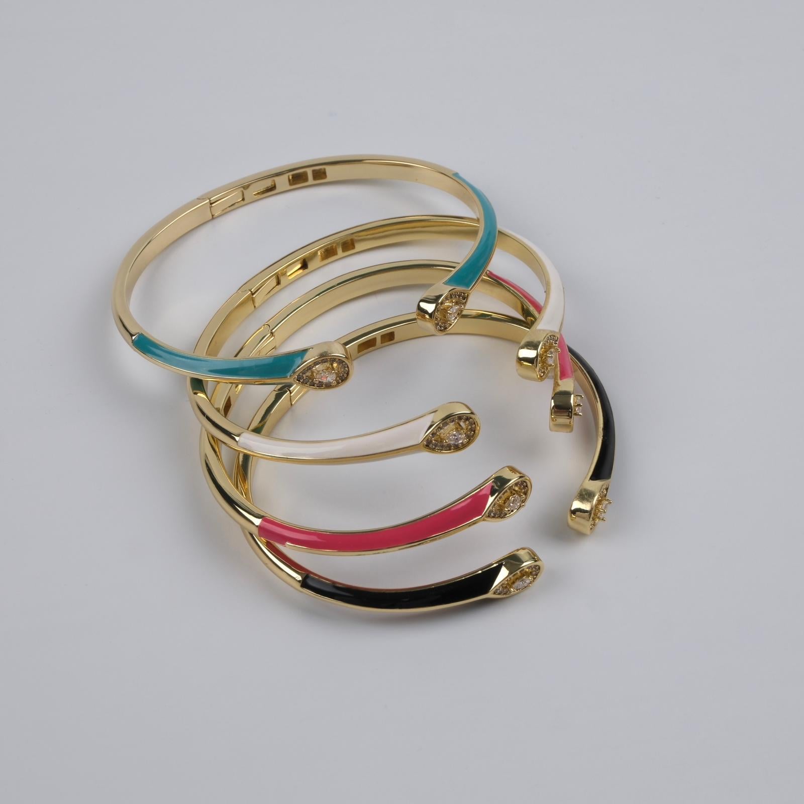 Toptan TAŞLI MODEL BİLEKLİK 