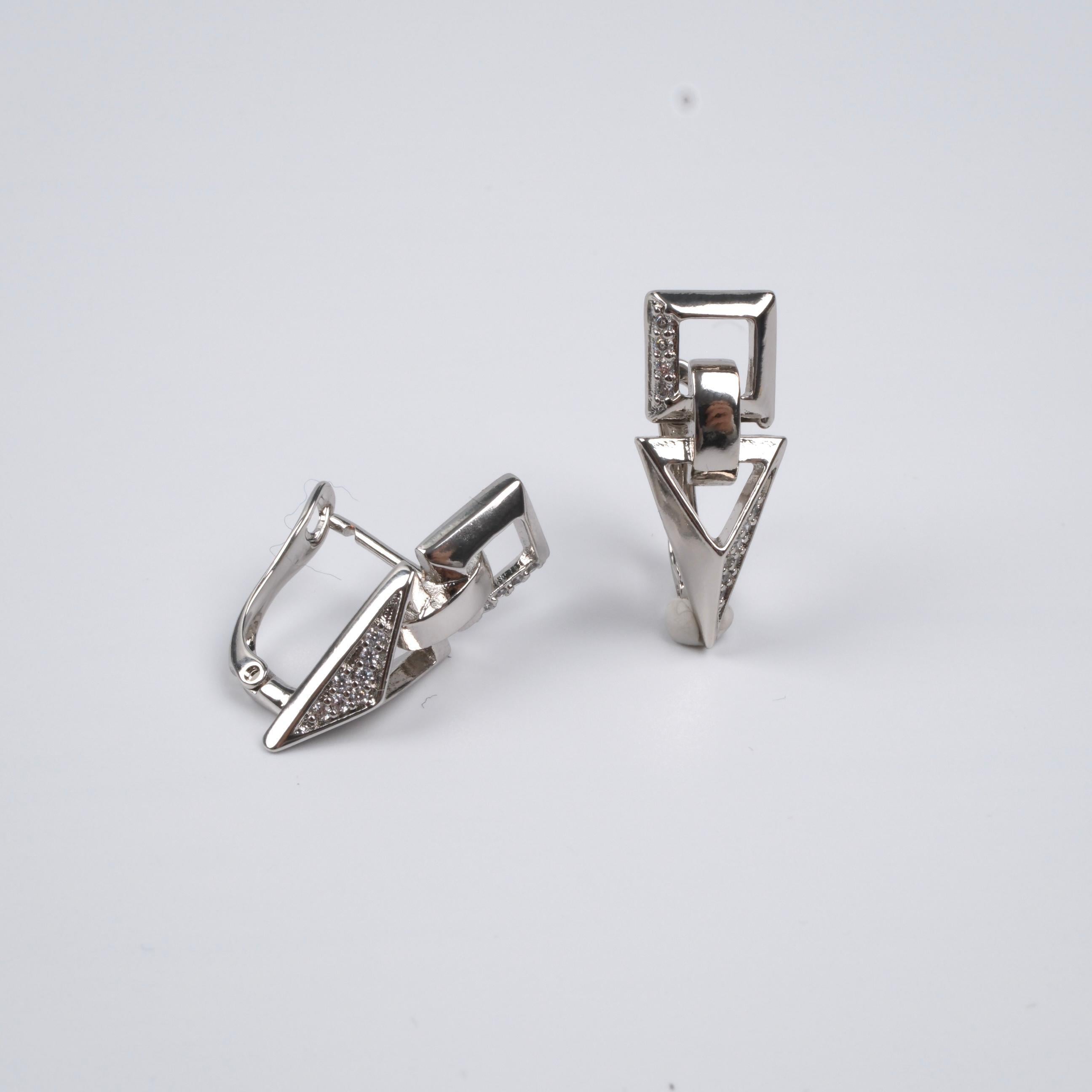 Toptan ÜÇGEN SILVER KÜPE