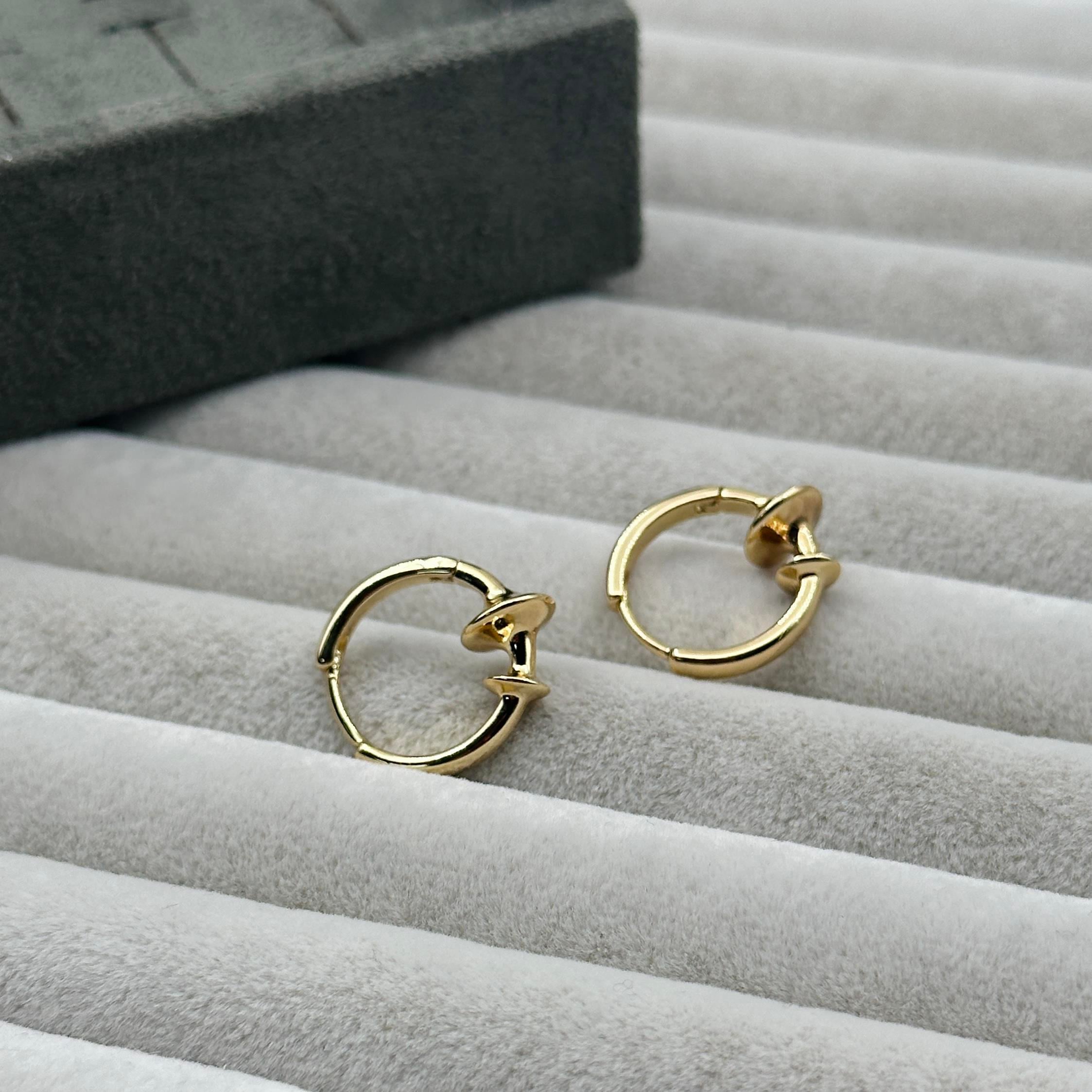 Toptan VIP SERİ HALKA KÜPE 