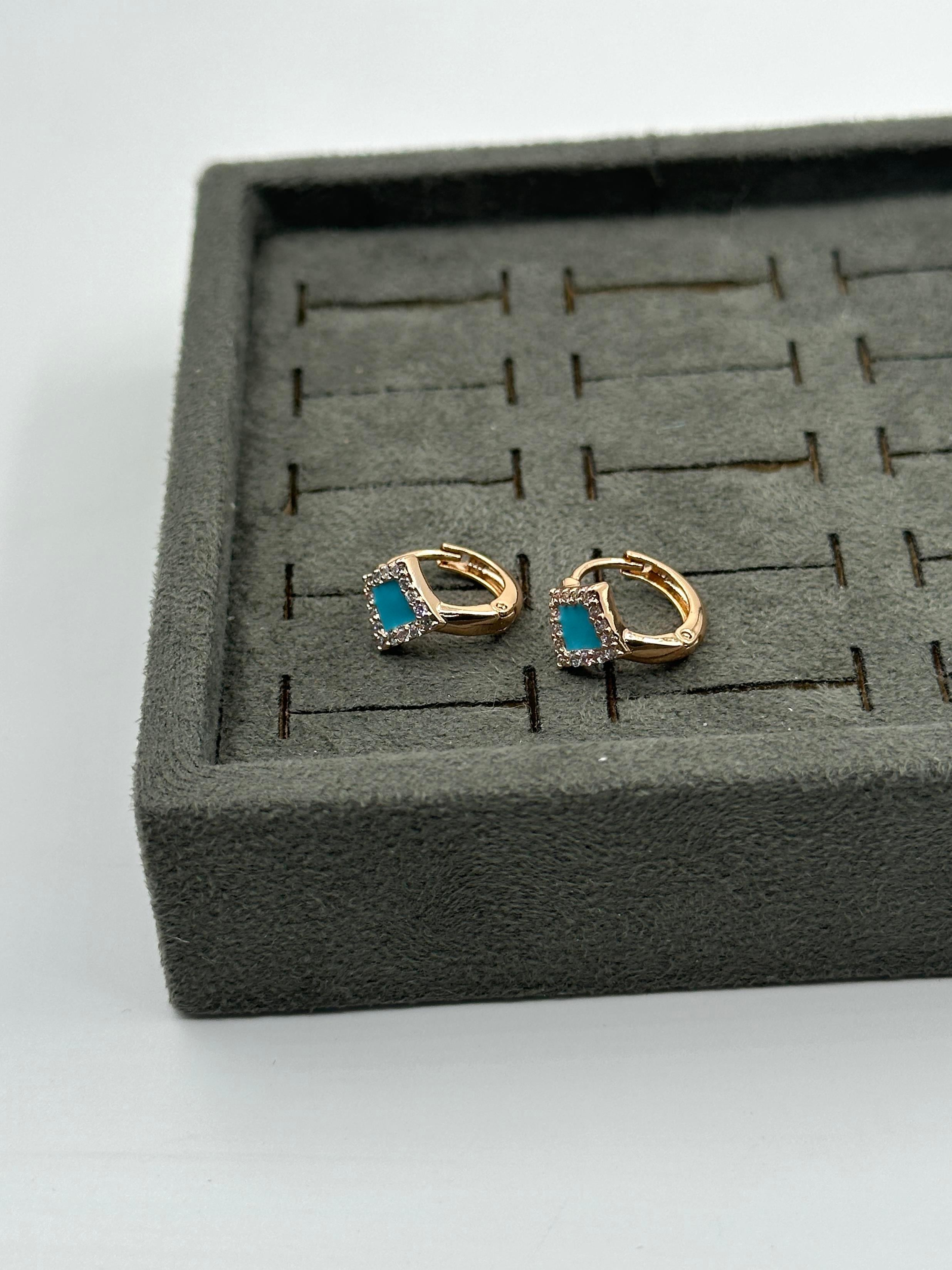 Toptan VIP SERİ KARE MODEL KÜPE