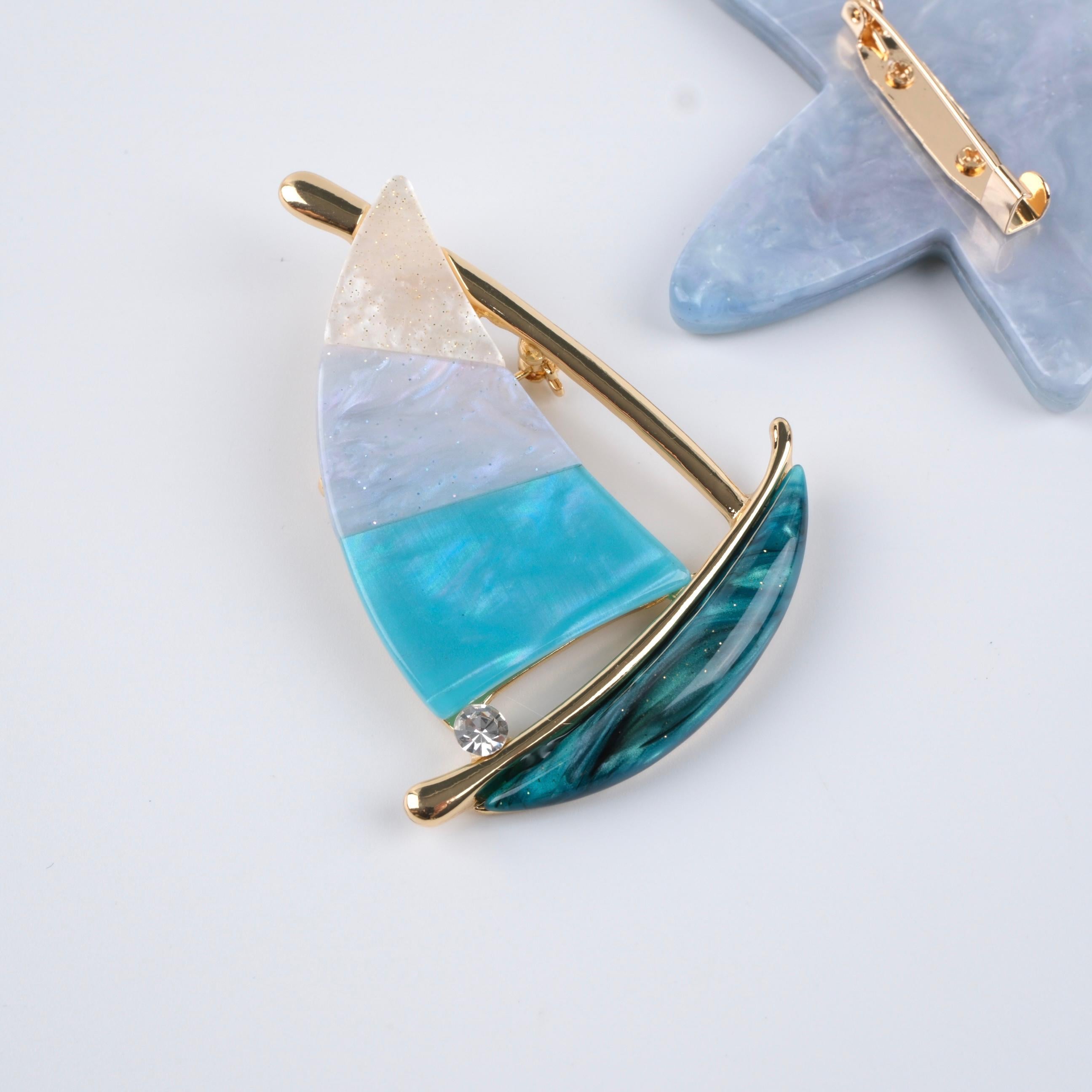 Toptan YELKENLİ BROŞ