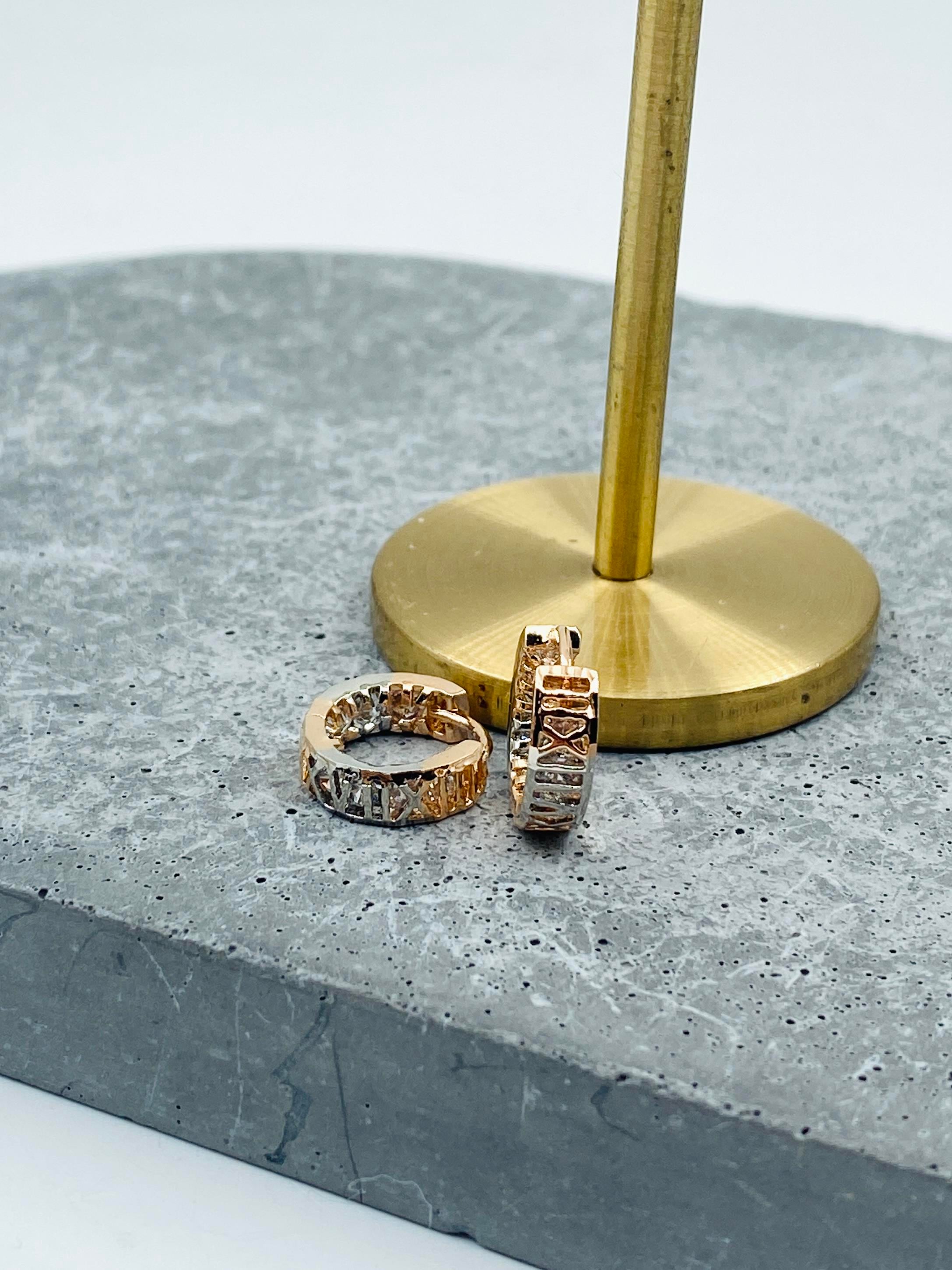 VIP 3 BOYUTLU HALKA KÜPE