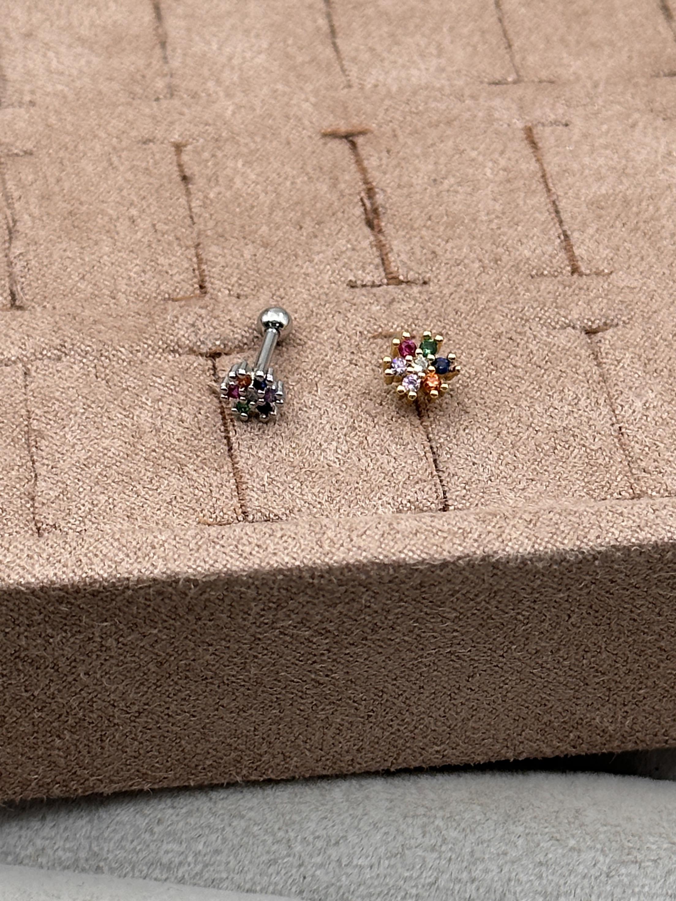 FLOWER TRAGUS PIERCING 