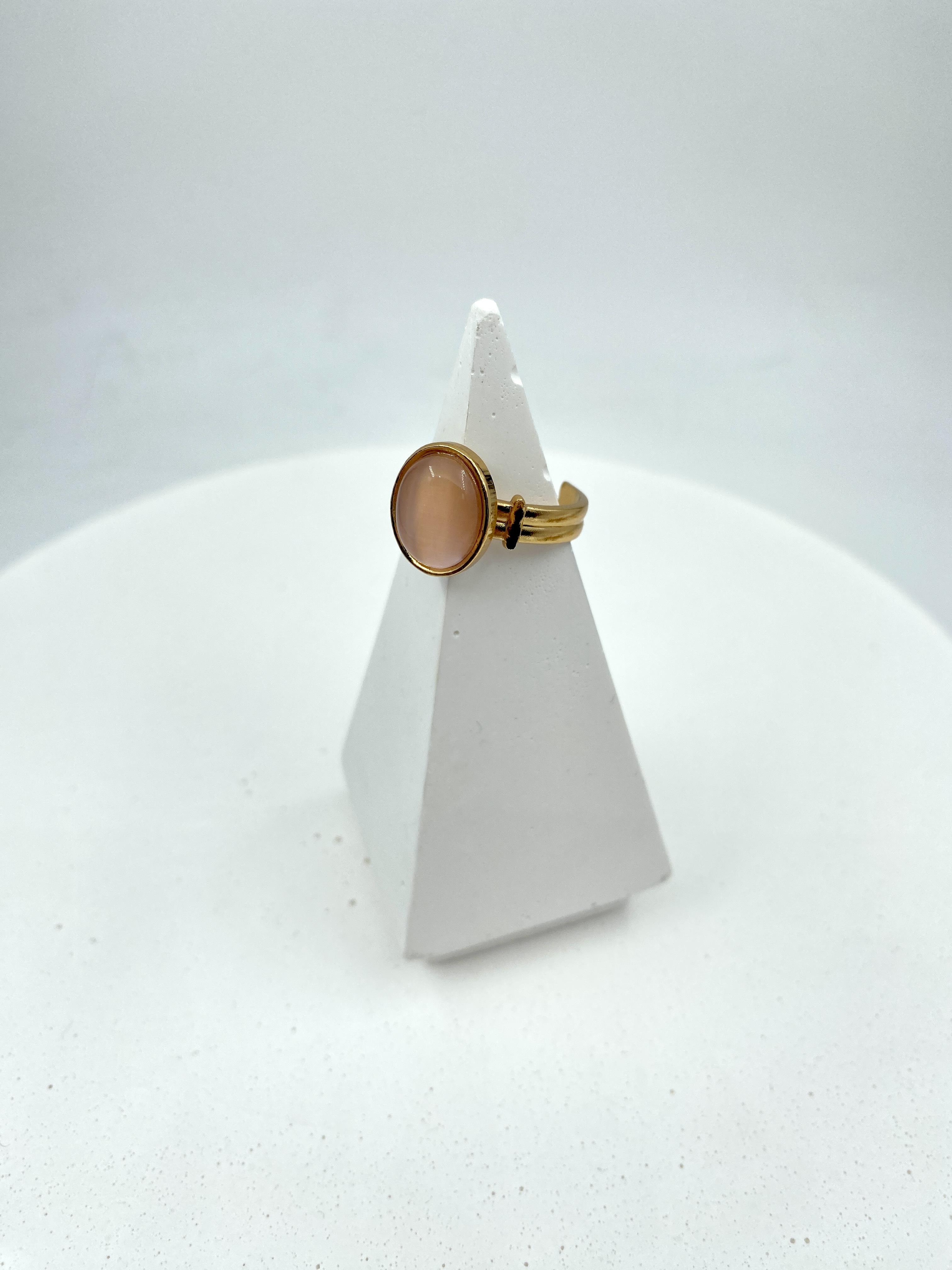 GOLD OVAL TAŞLI ÇELİK YÜZÜK