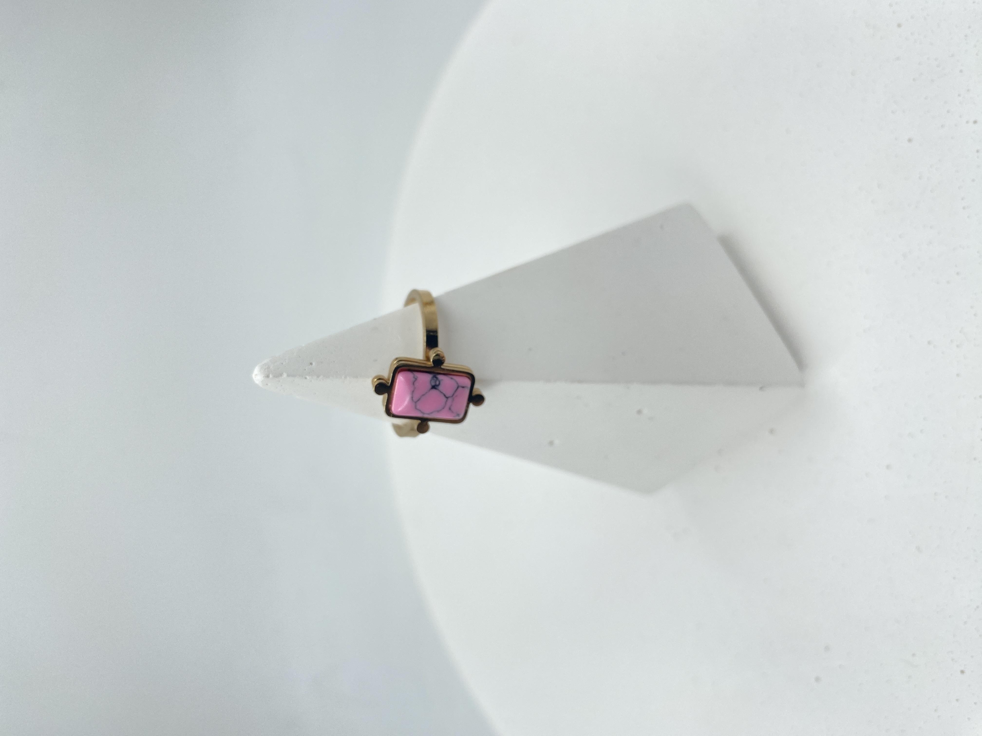 PEMBE DOĞAL TAŞLI ETNİK ÇELİK YÜZÜK