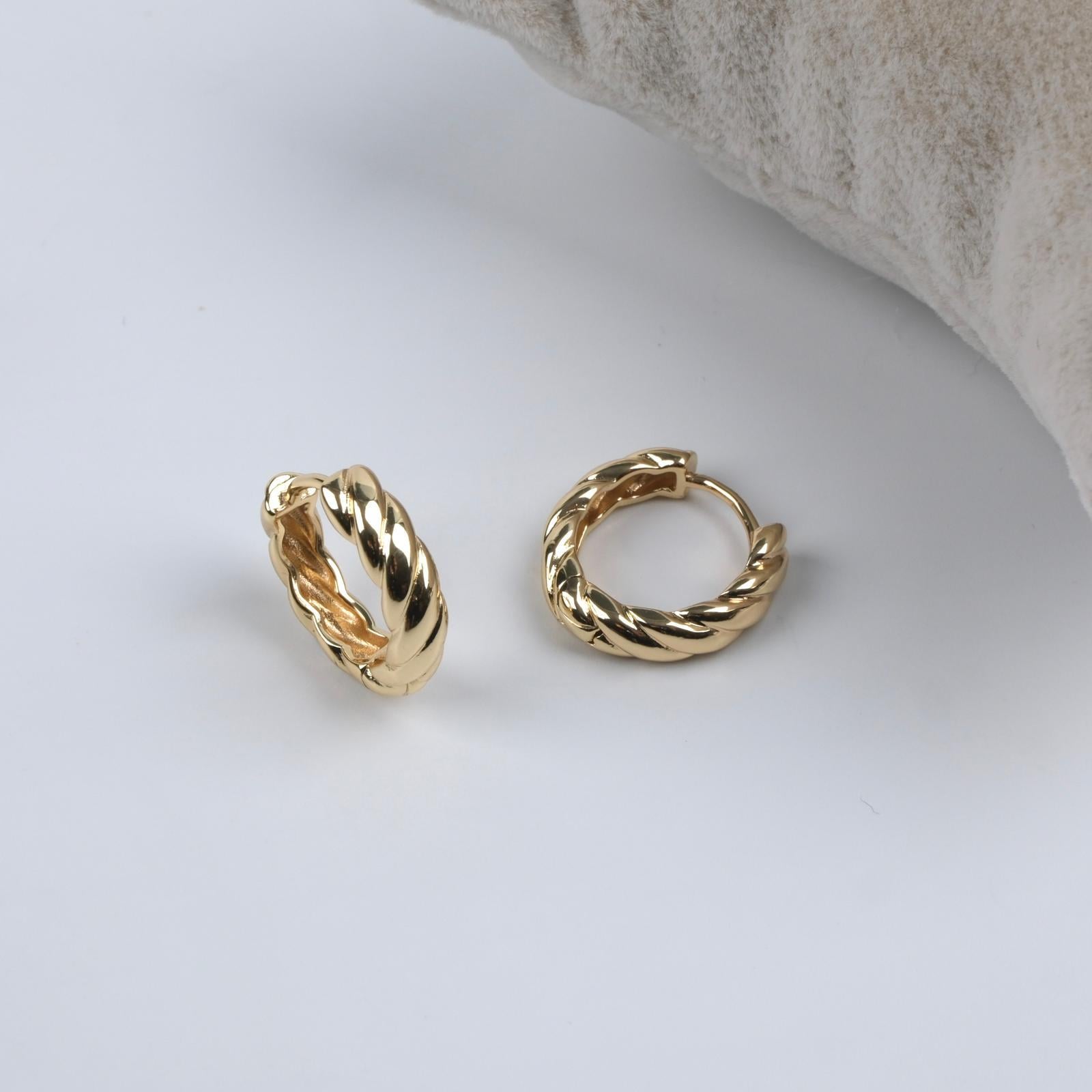 Toptan BURGU HALKA KÜPE