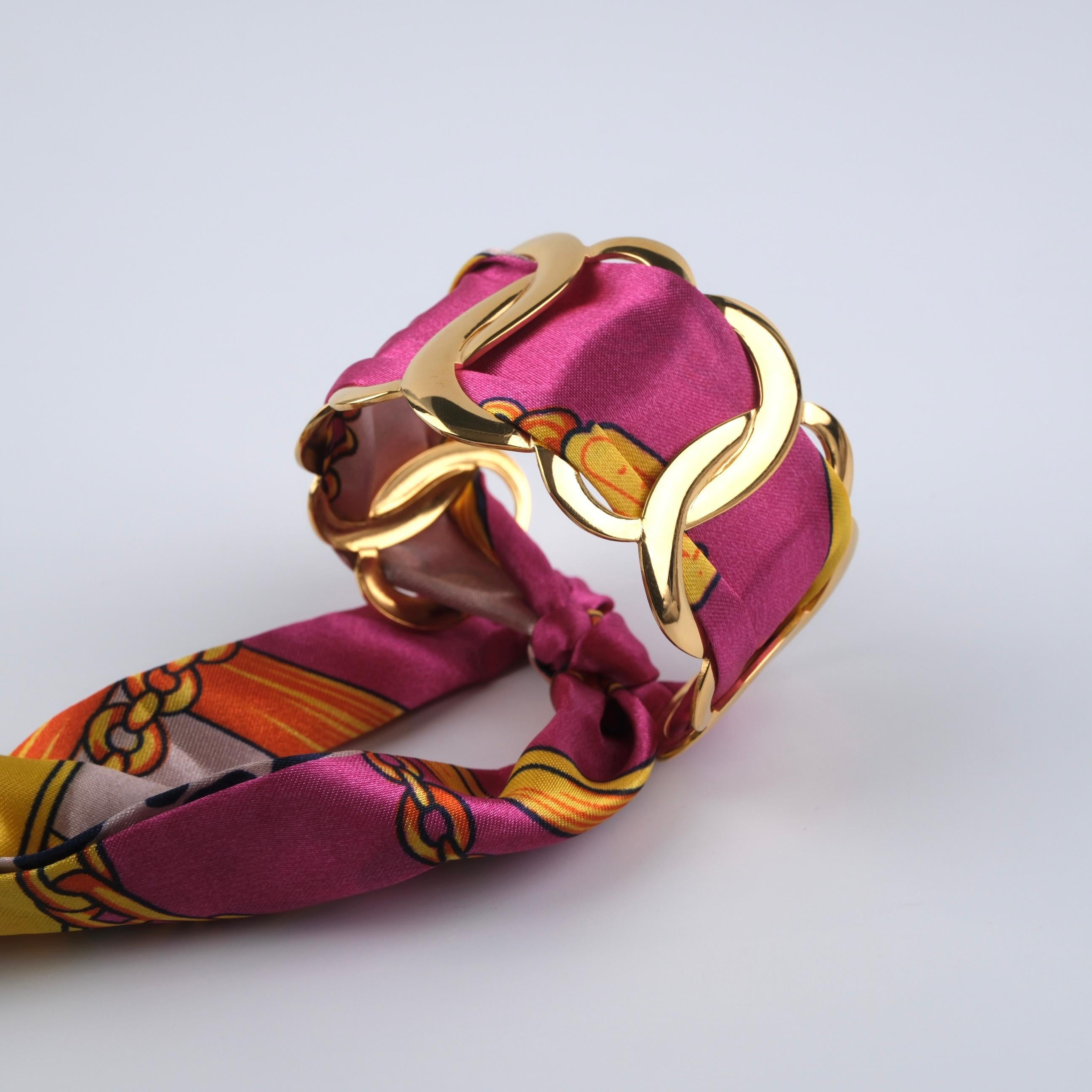 Toptan ÇELİK FULAR'LI  BİLEKLİK 