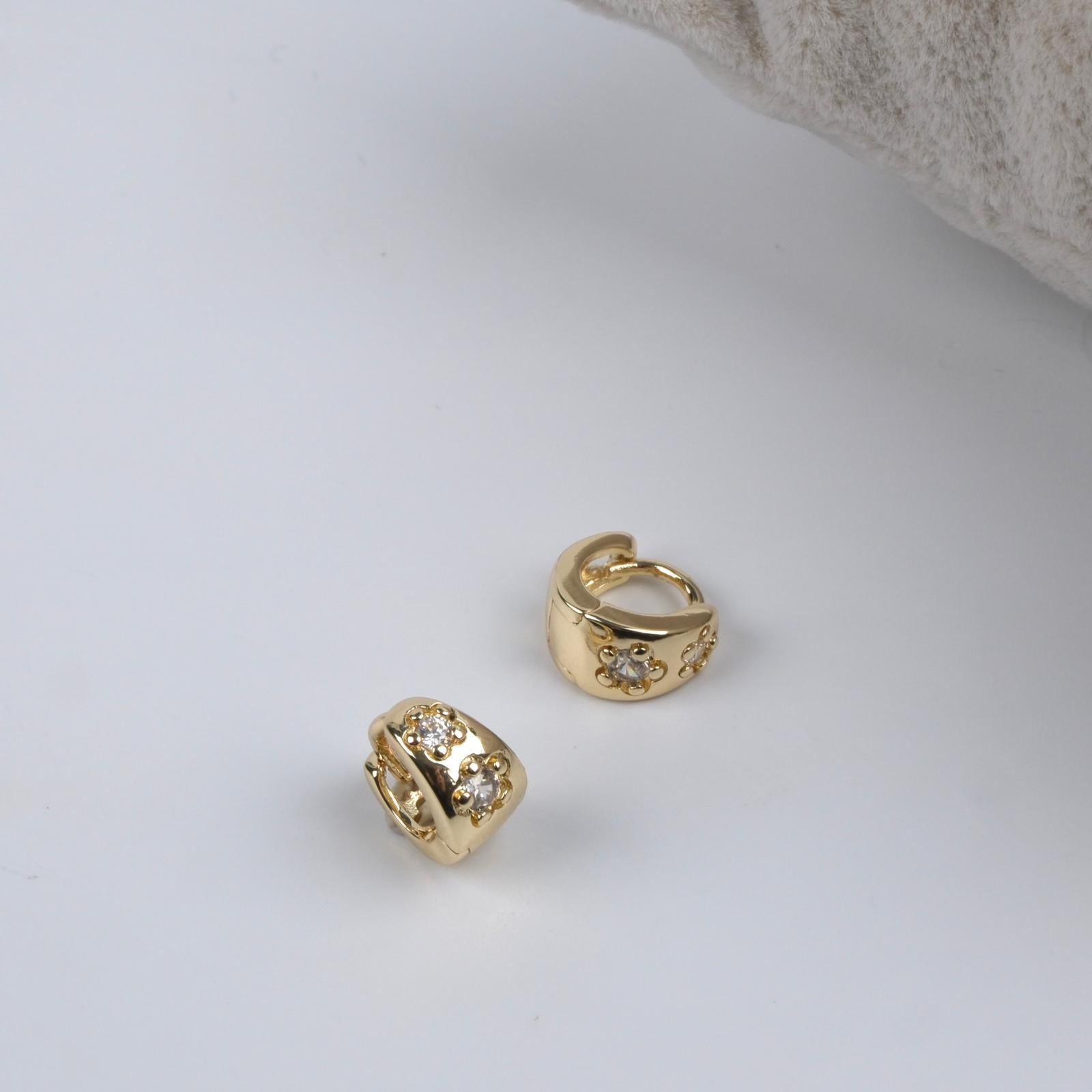 Toptan ÇİÇEK DESEN KÜPE