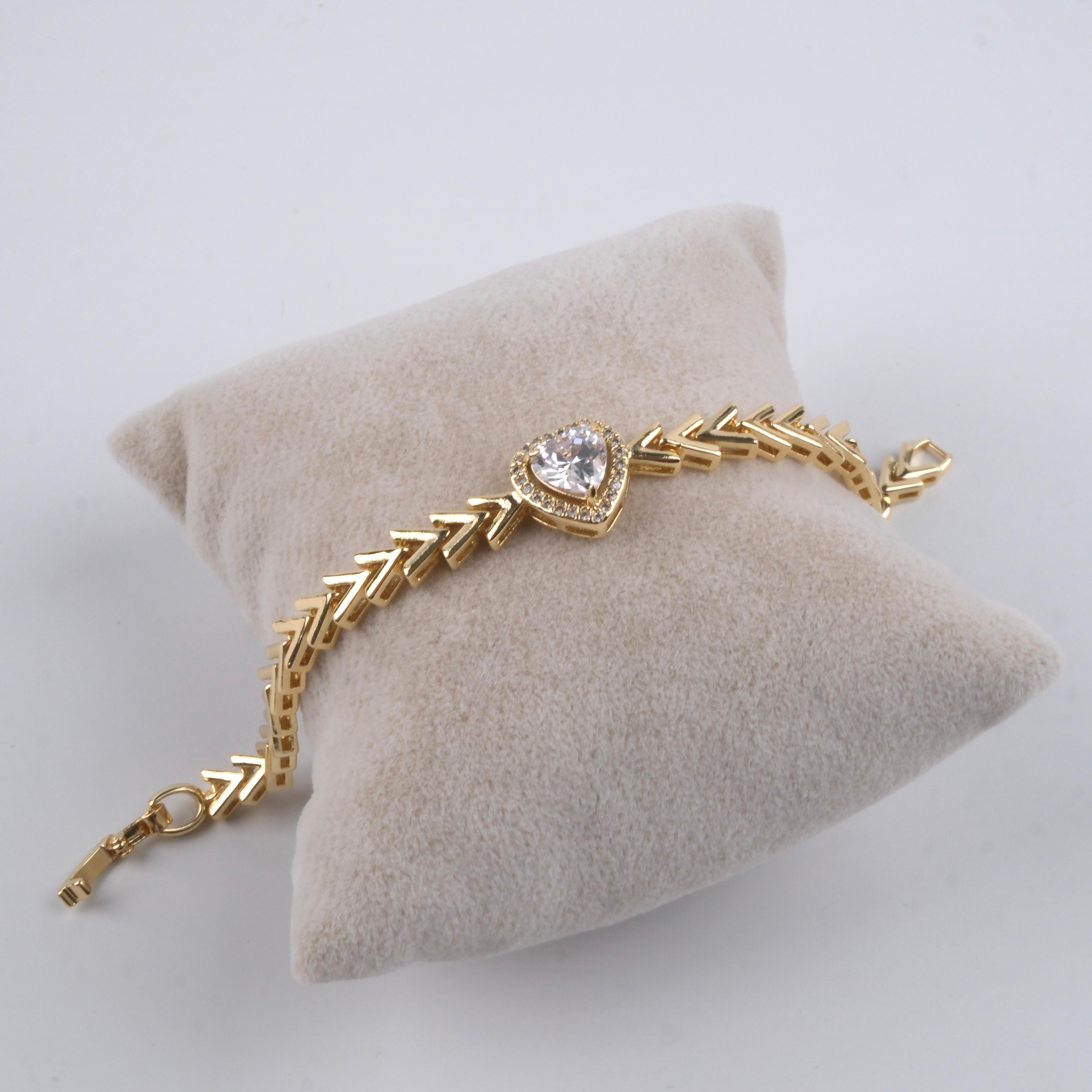 Toptan KALPLİ BİLEKLİK 