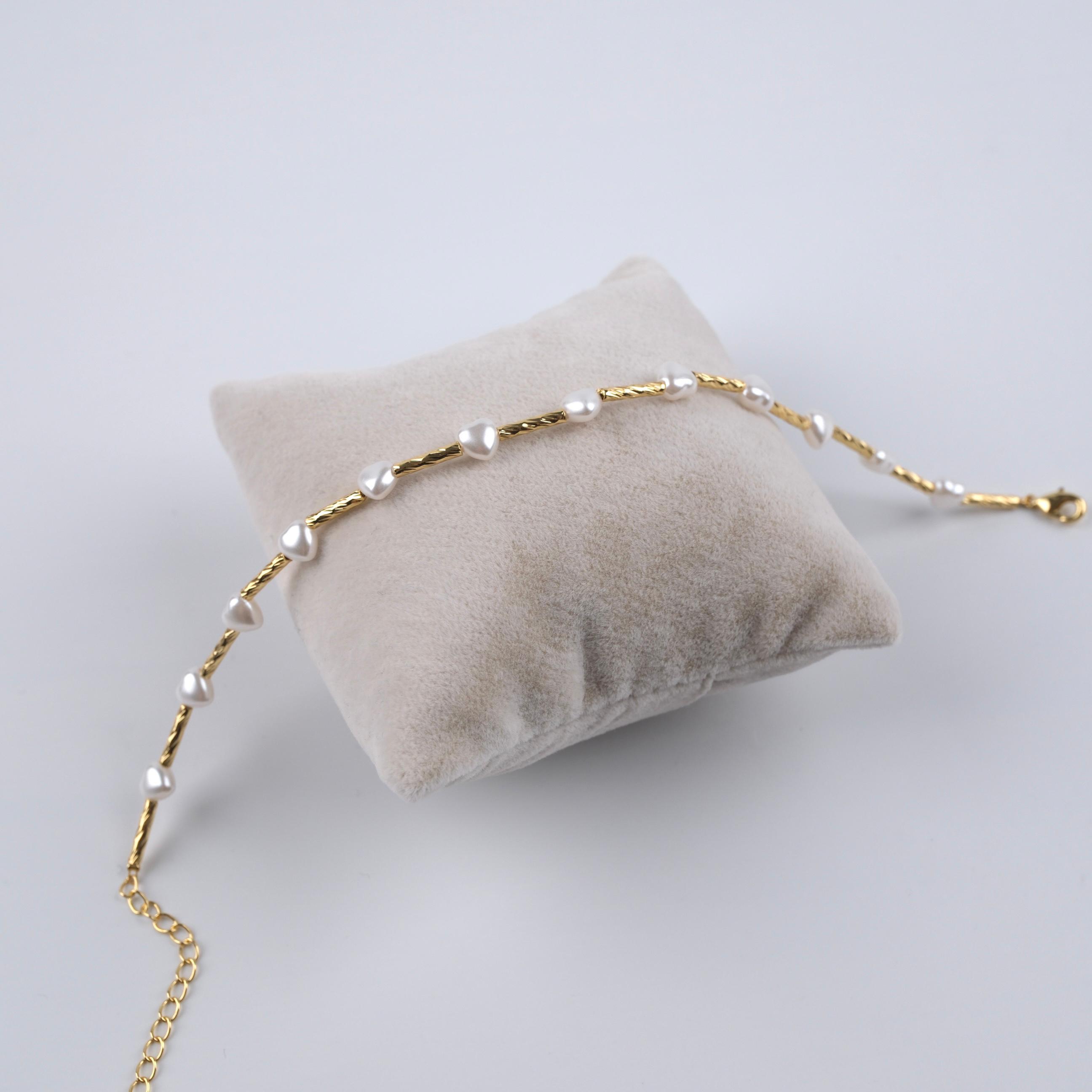 Toptan KALPLİ BİLEKLİK