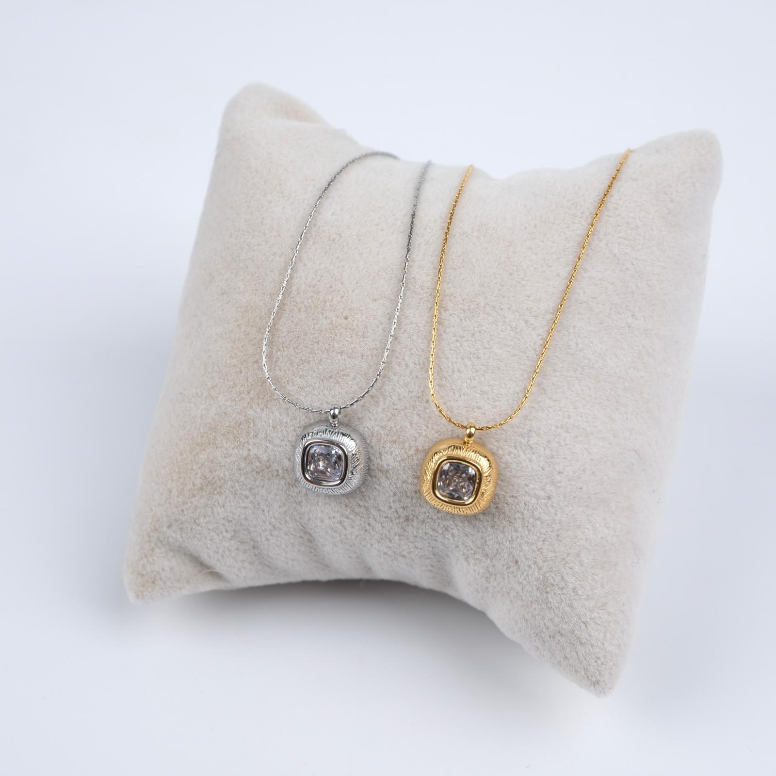 Toptan KARE TAŞ KOLYE 