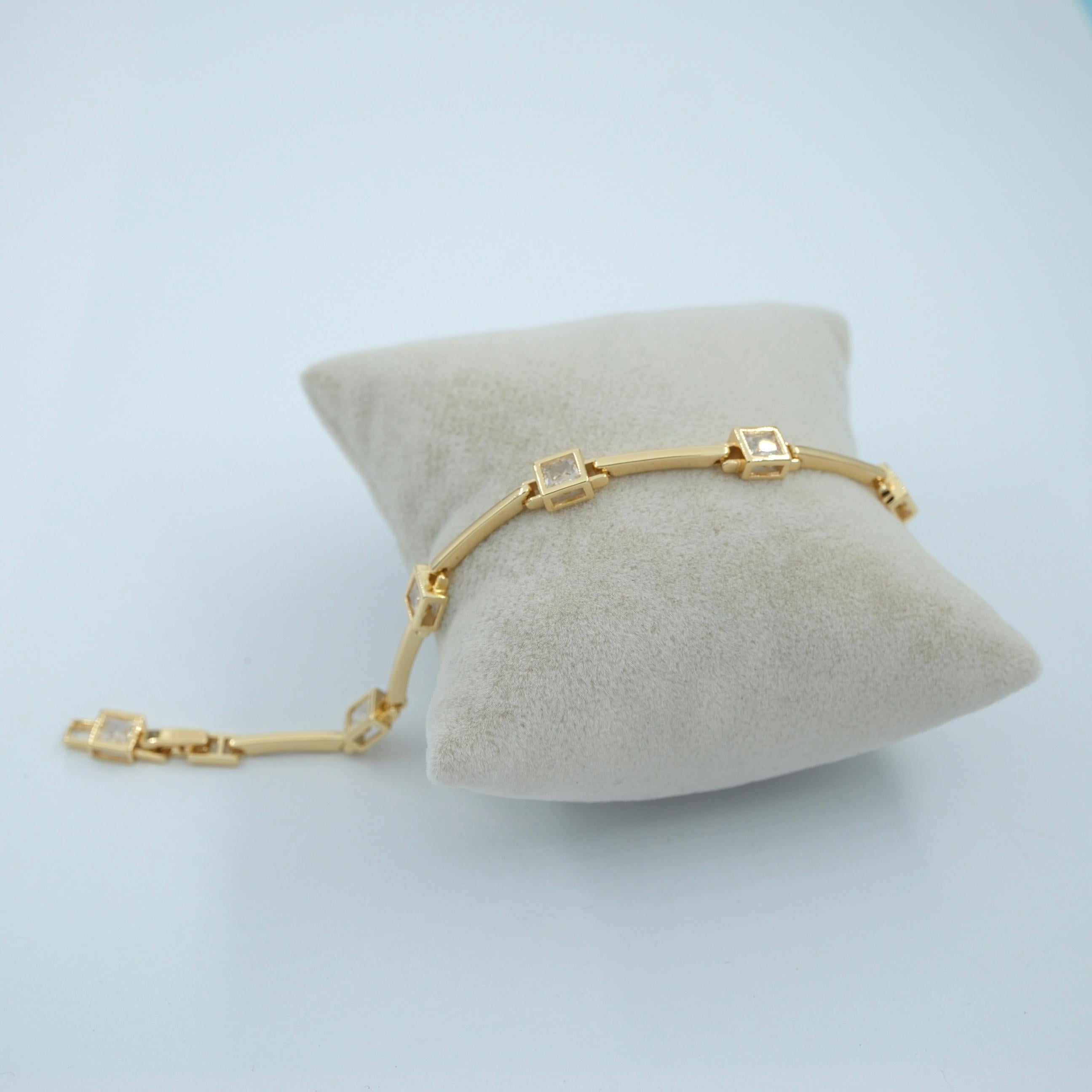 Toptan KÜP TAŞ GOLD BİLEKLİK 