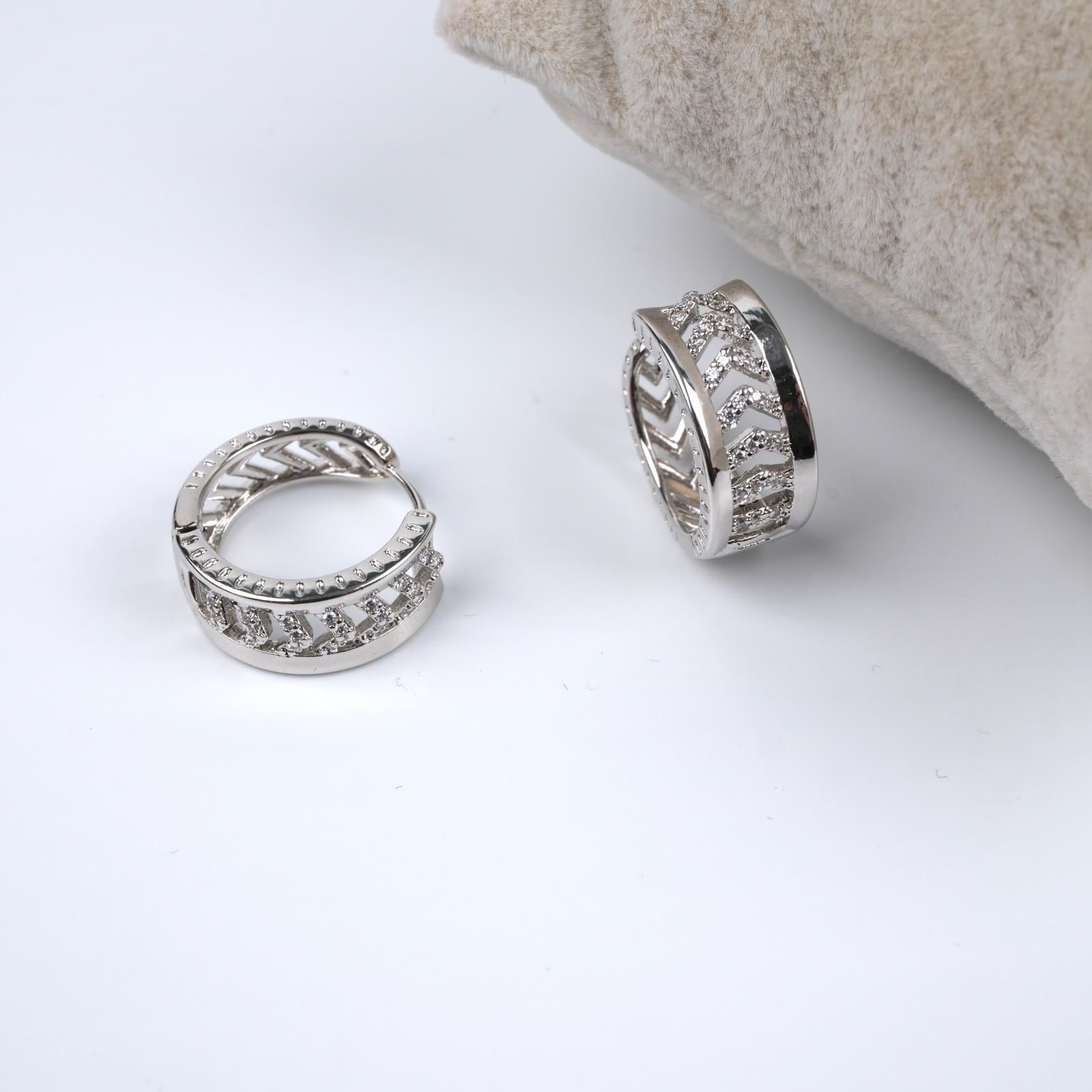 Toptan MİNİ TAŞLI HALKA KÜPE