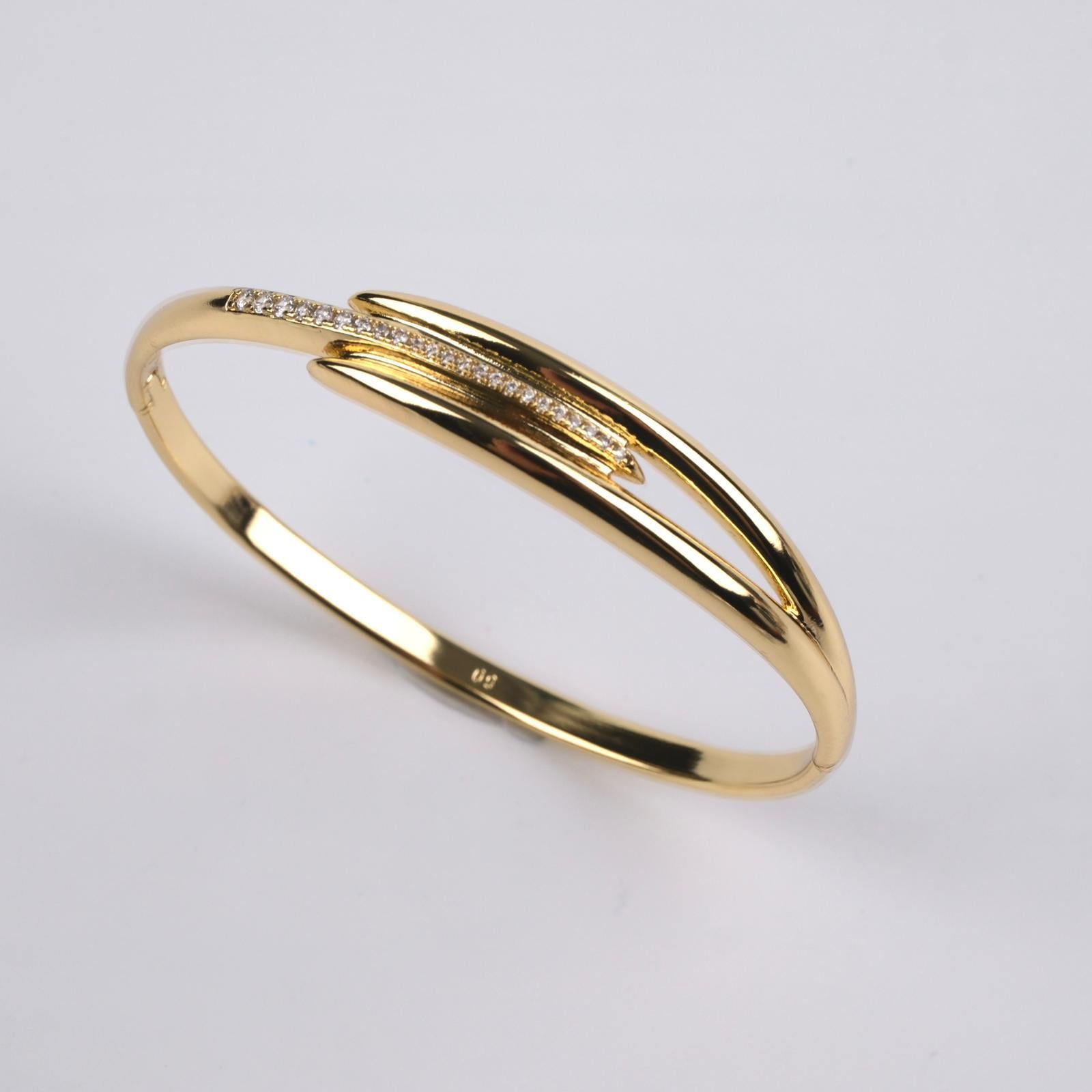 Toptan MİNİ TAŞLI KELEPÇE BİLEKLİK 